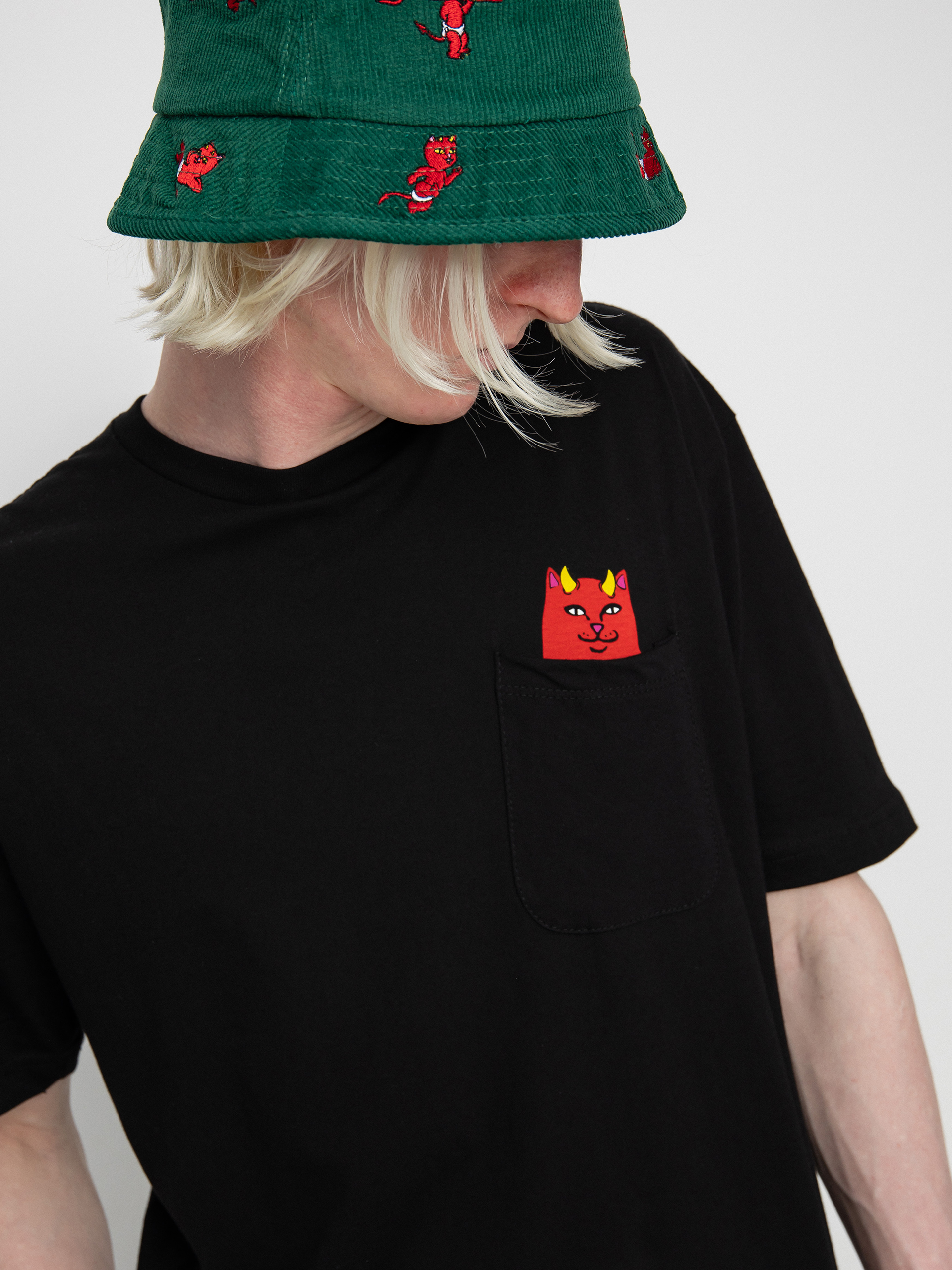 T-shirt RipNDip Lord Devil Pocket (black)