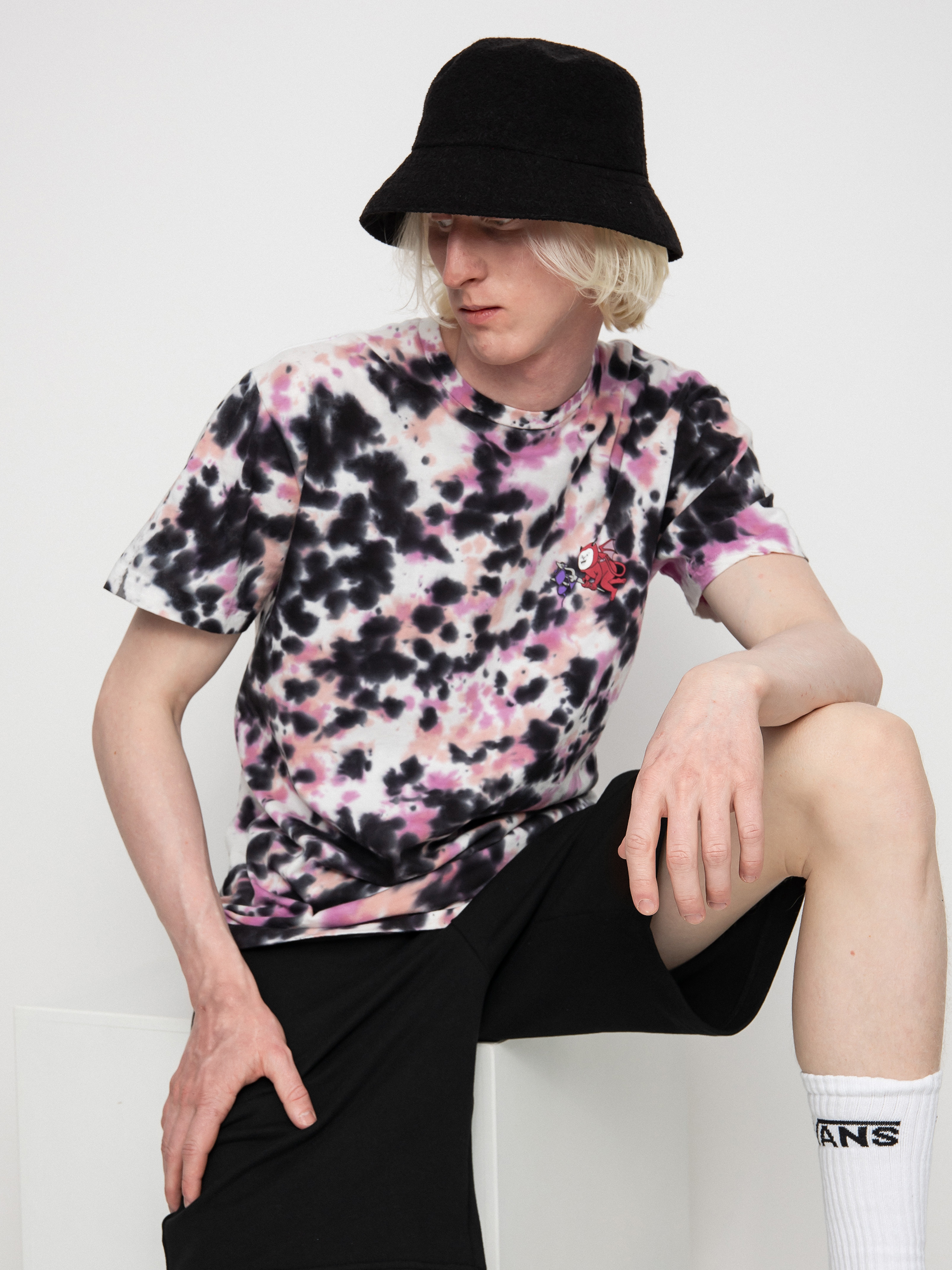 T-shirt RipNDip Fireworld (black/pink acid wash)