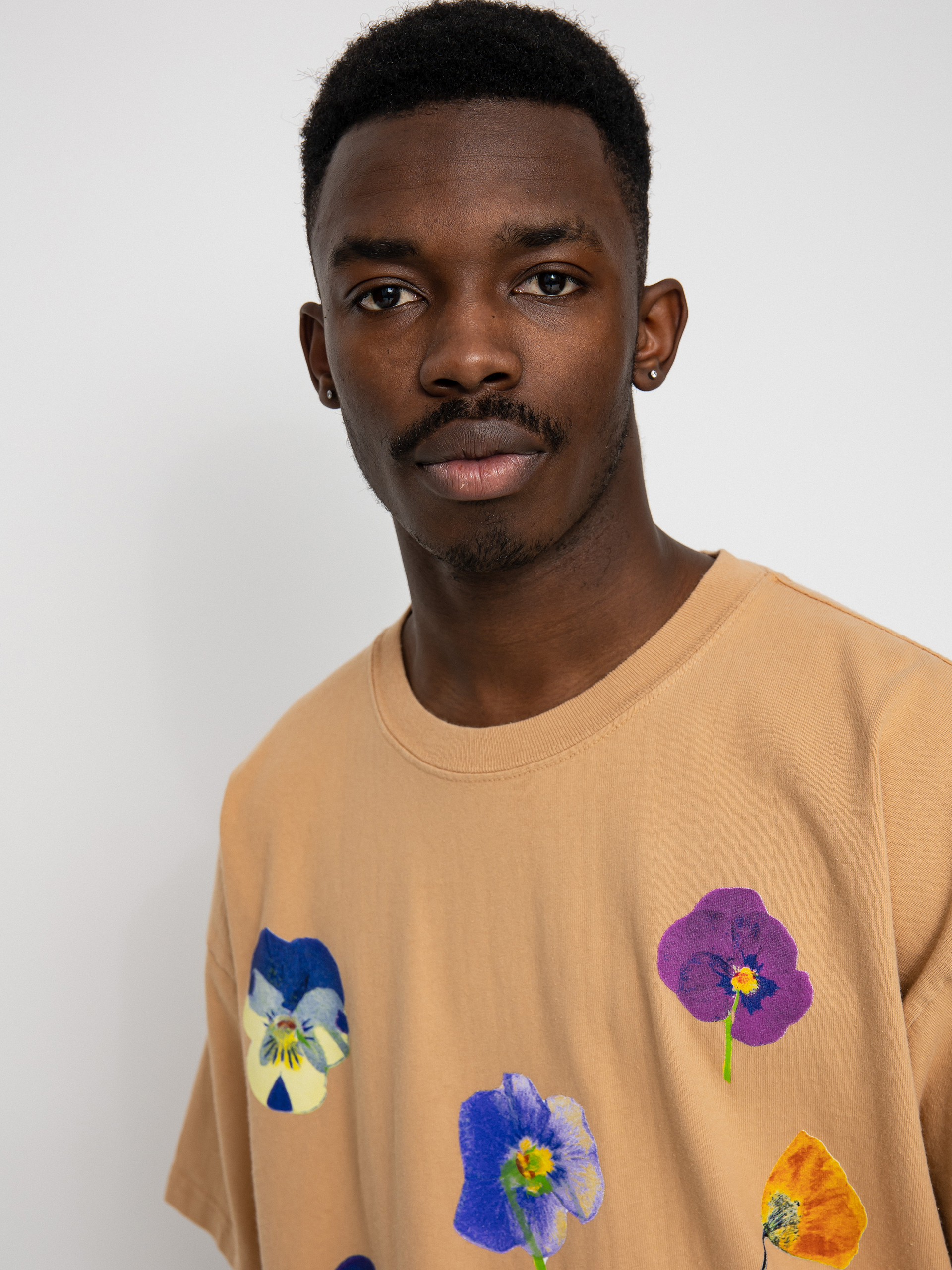 T-shirt OBEY Pressed Daisies (pigment rabbits paw)