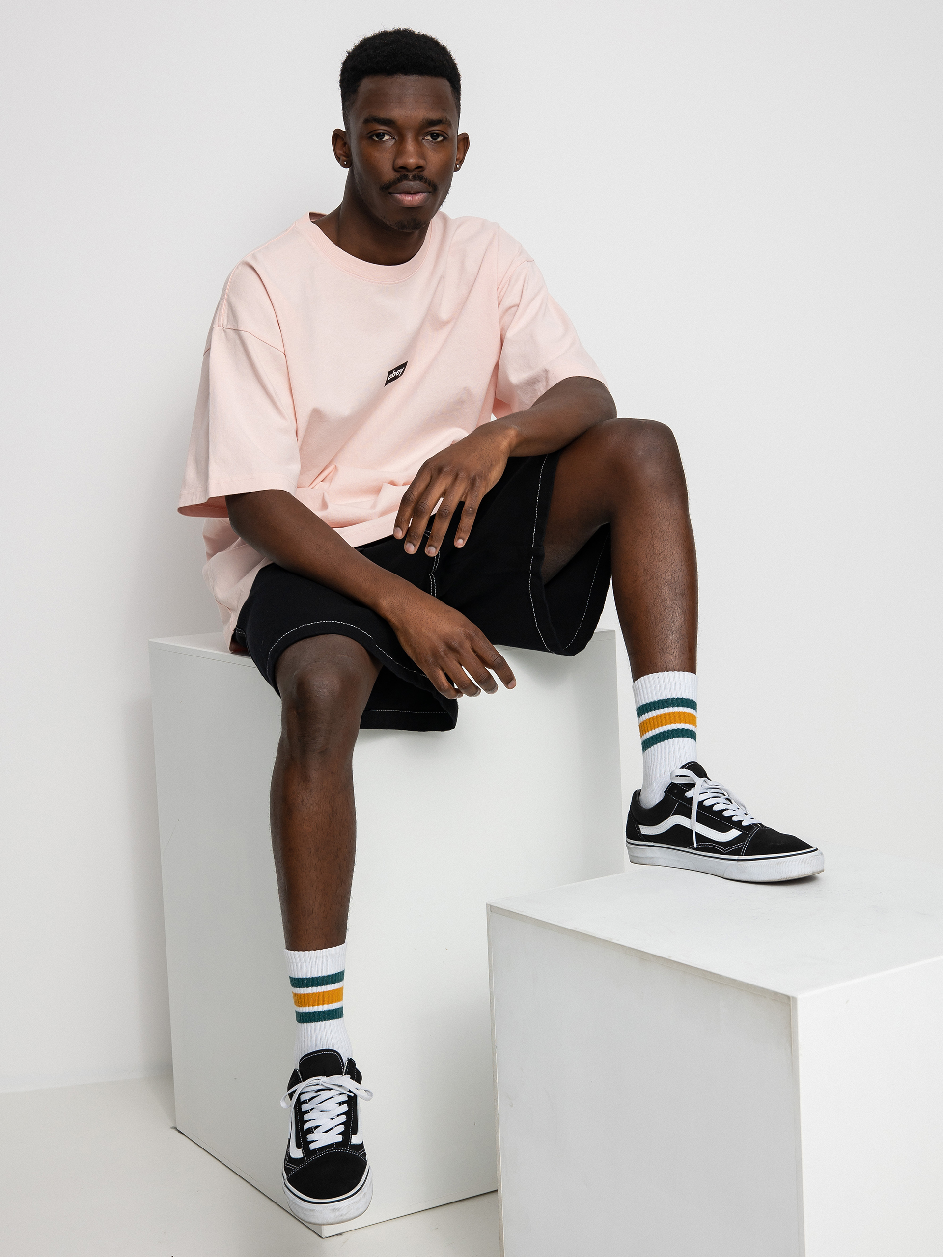 T-shirt OBEY Black Bar (pink clay)