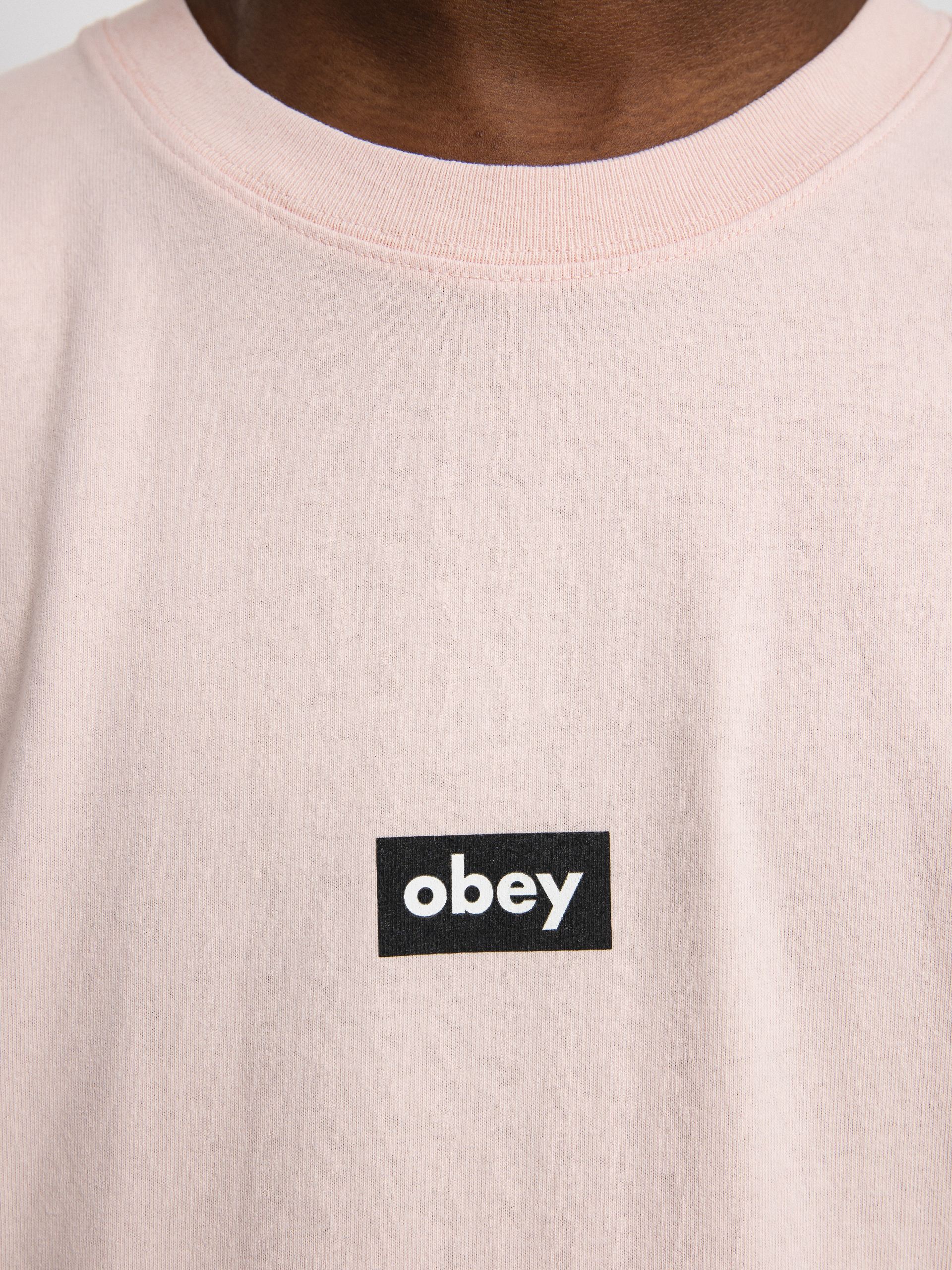 T-shirt OBEY Black Bar (pink clay)