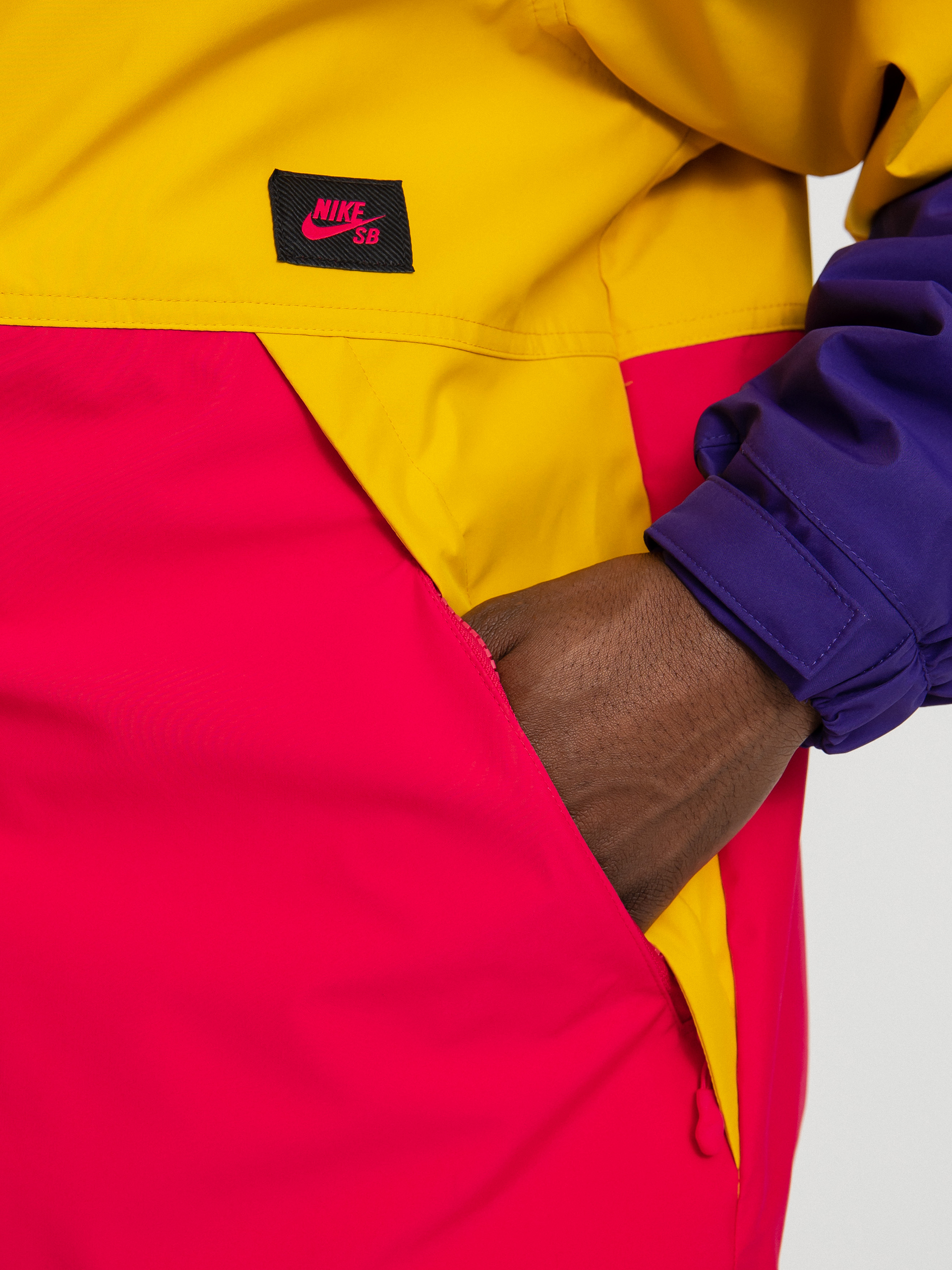 Kurtka Nike SB SF Winterized (dark sulfur/rush pink/court purple)