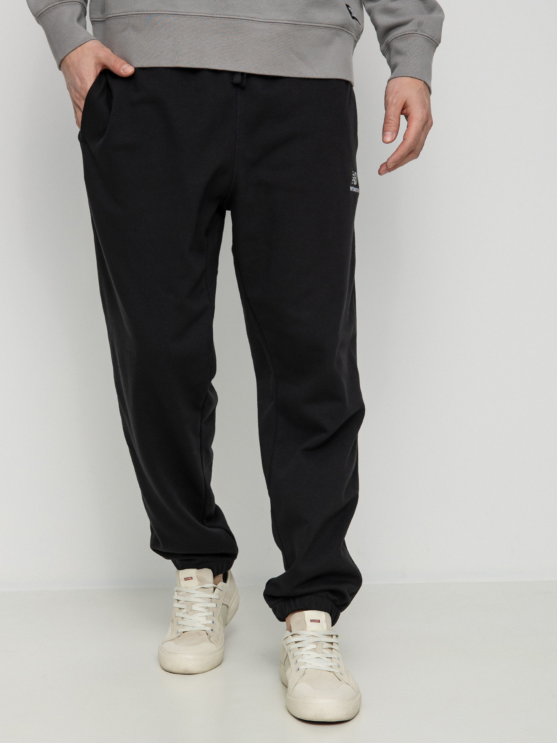 Spodnie New Balance Essentials Uni Ssentials (black)