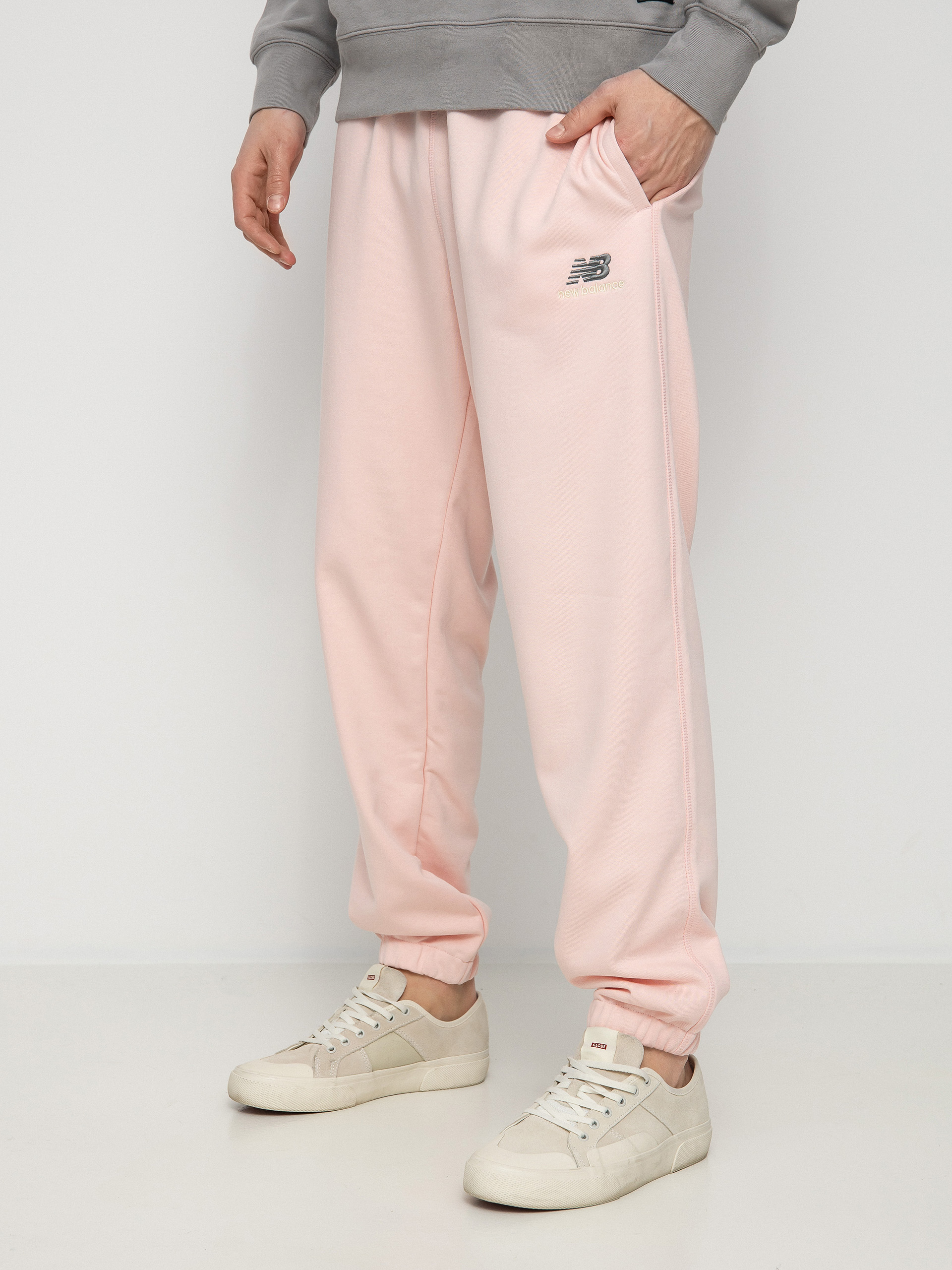 Spodnie New Balance Essentials Uni Ssentials (pink)