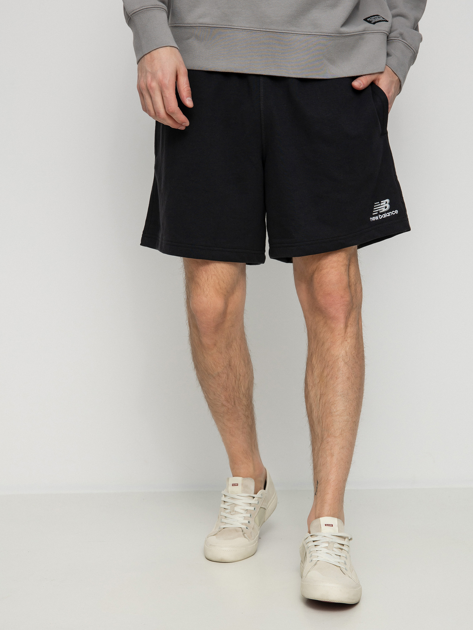 Szorty New Balance Essentials Uni Ssentials (black)