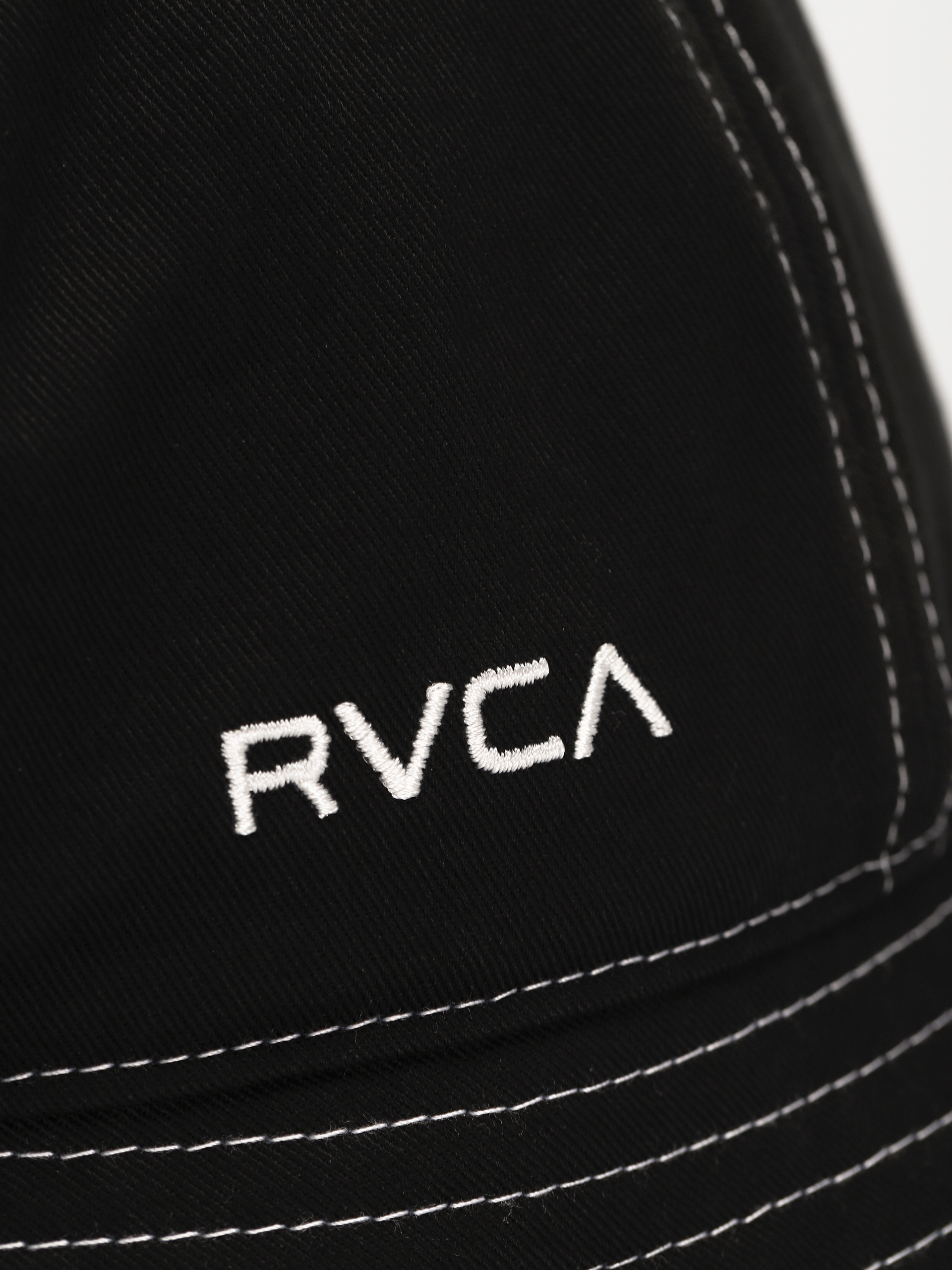 Kapelusz RVCA Throwing Shade Wmn (rvca black)