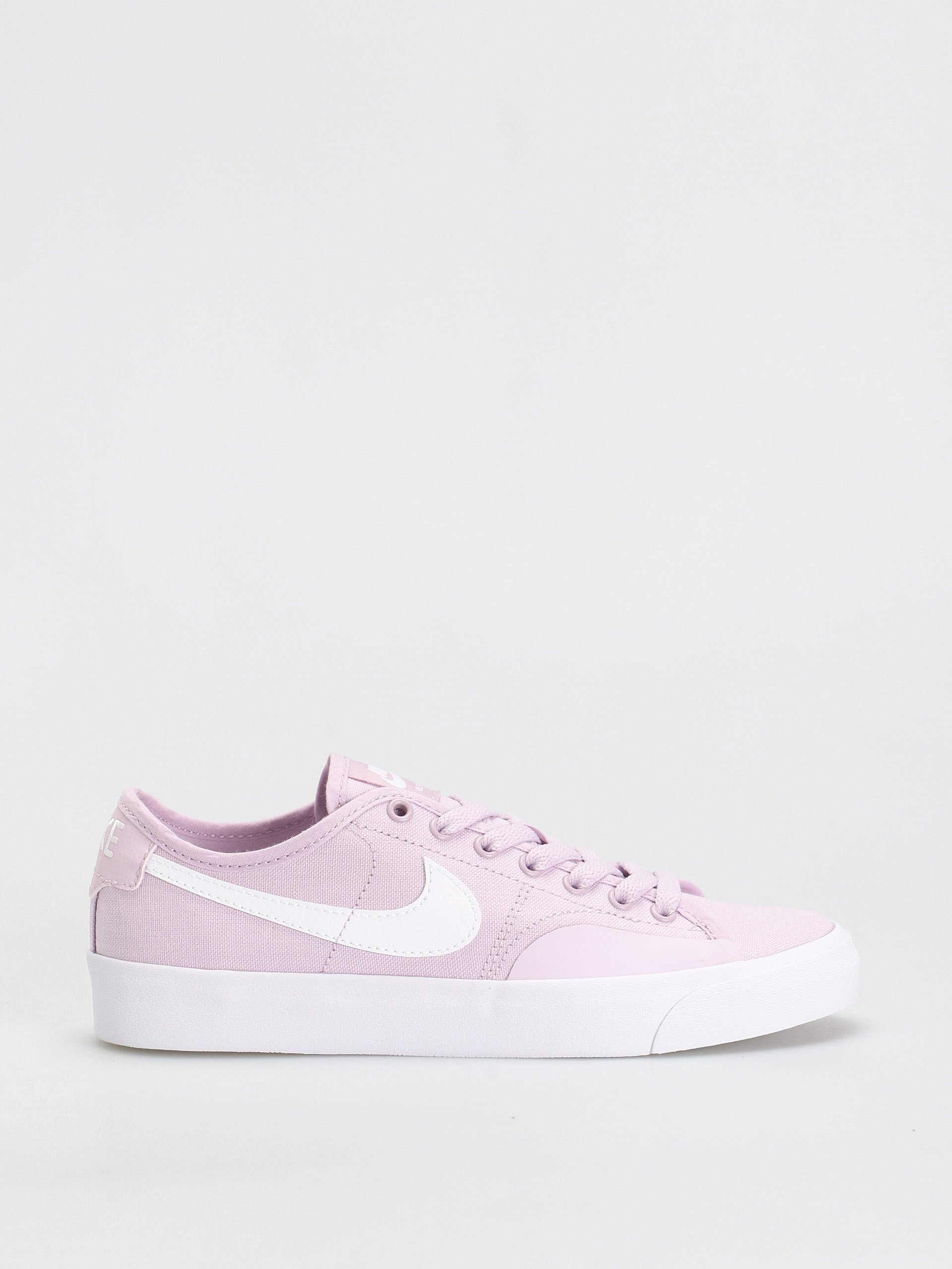 Buty Nike SB Blazer Court (doll/white doll white)