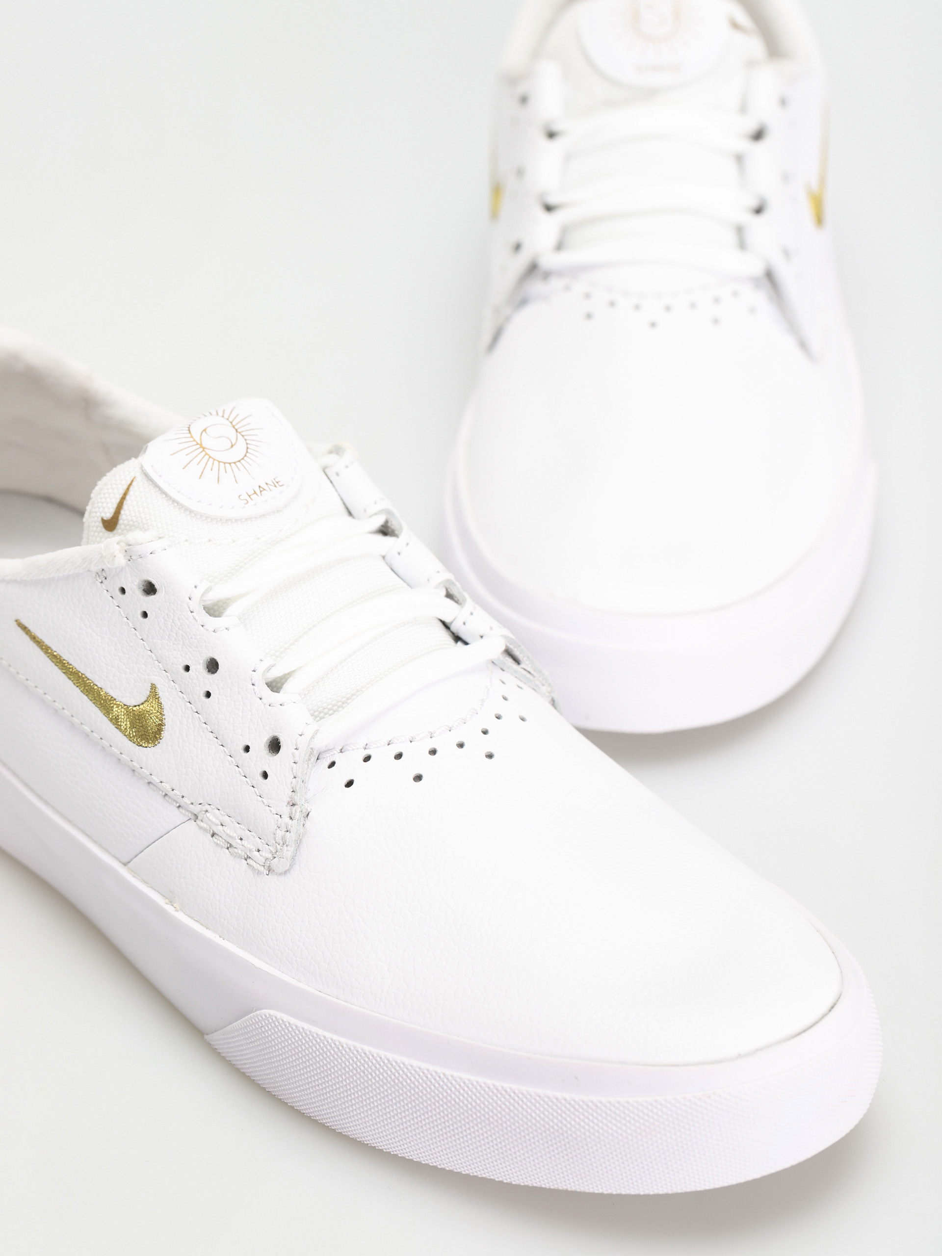 Buty Nike SB Shane Prm (white/metallic gold white white)