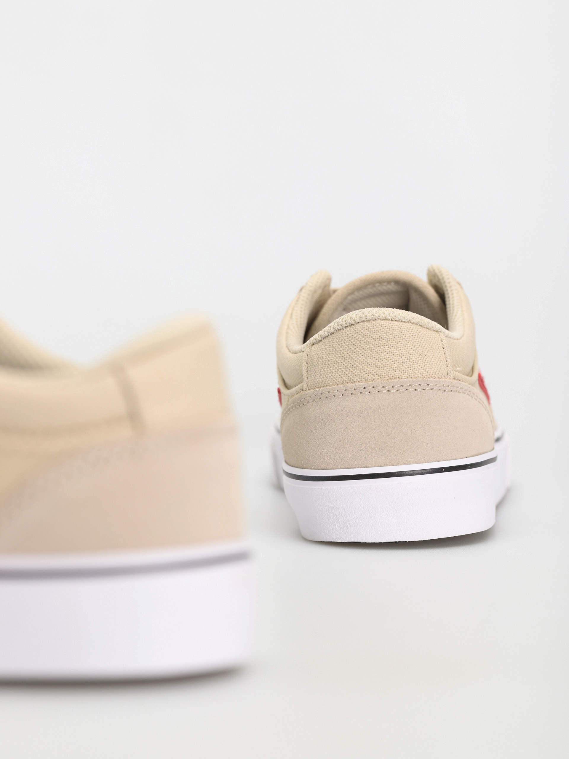 Buty Nike SB Chron 2 (rattan/university red rattan sail)