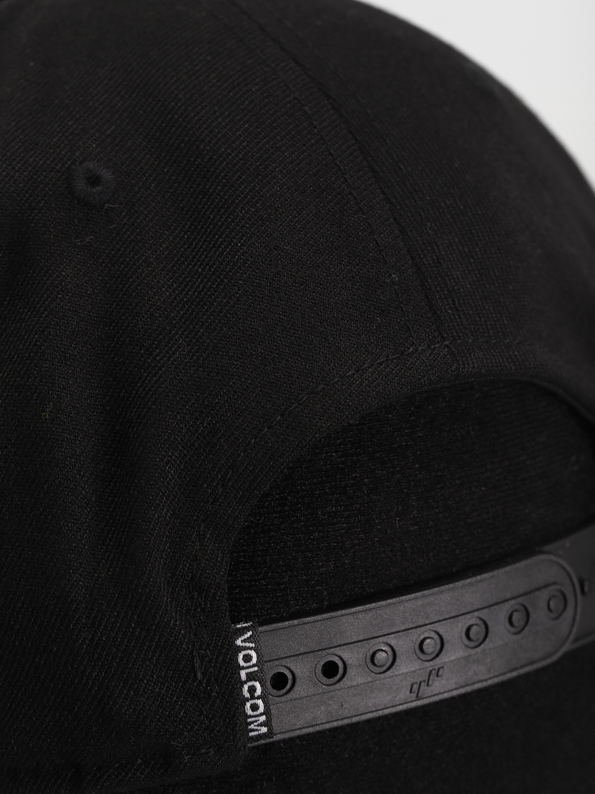Czapka z daszkiem Volcom Lurch 110 Snapback (black)