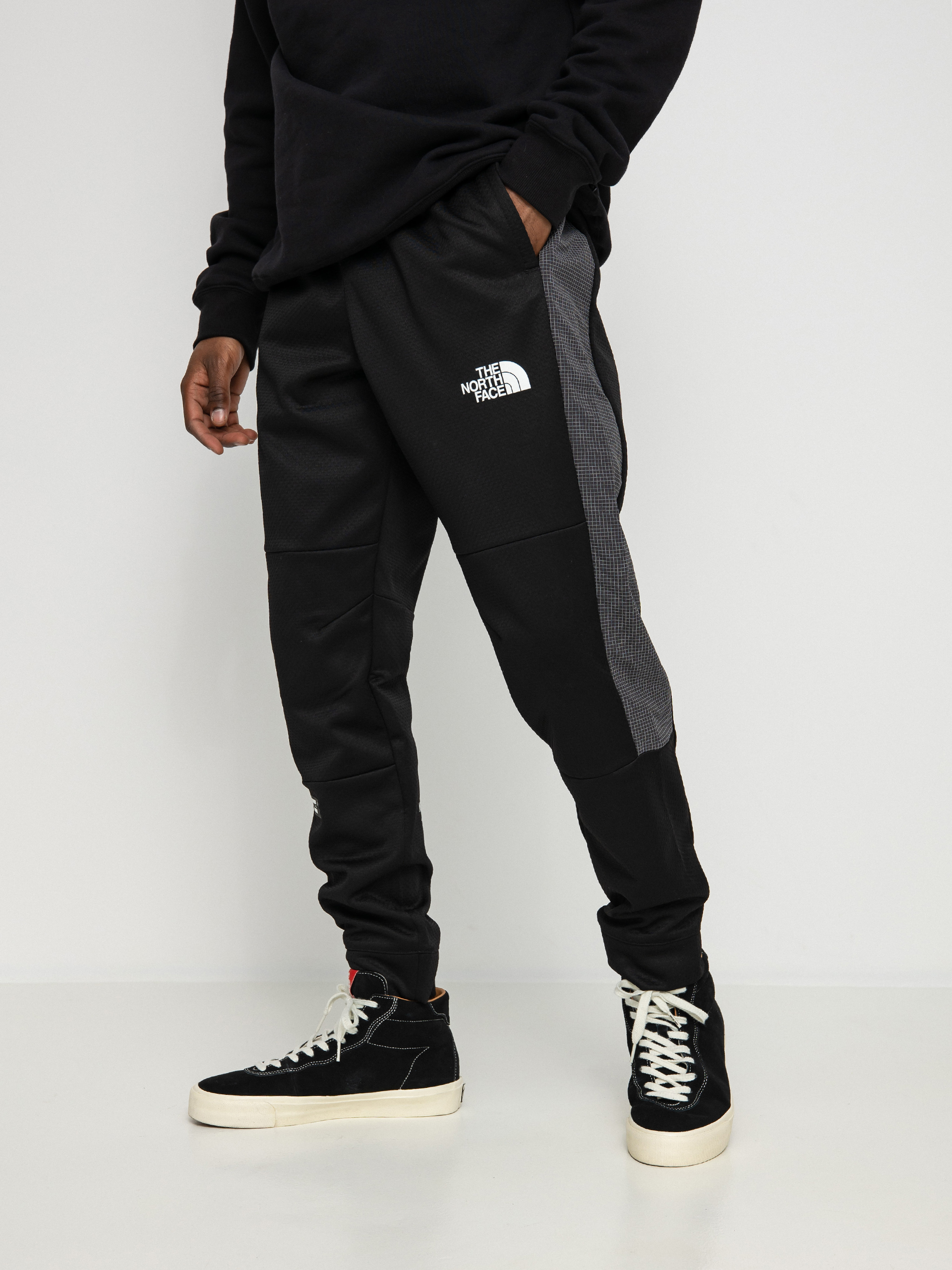 Spodnie The North Face Ma Cuffed (tnf black)