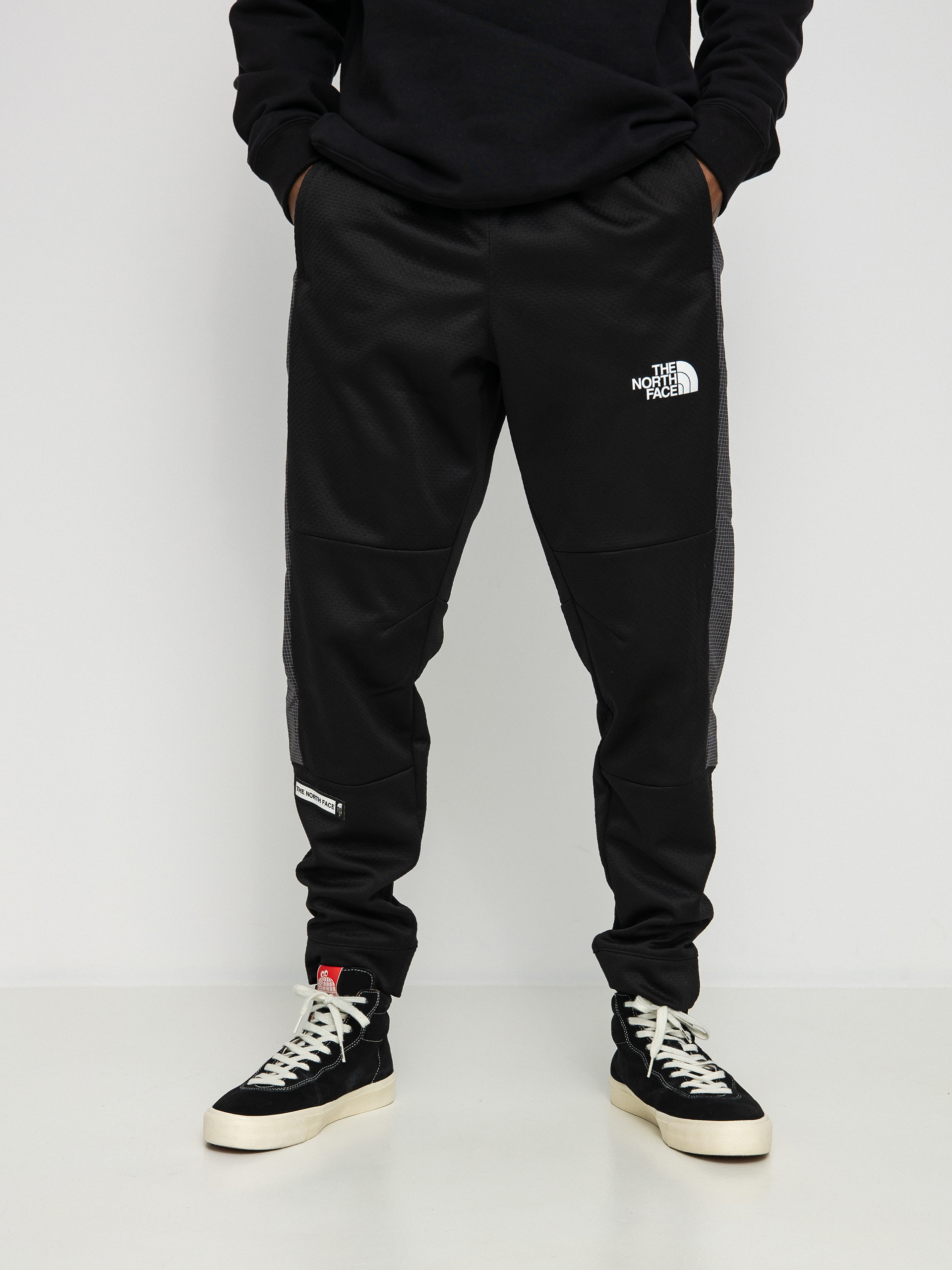 Spodnie The North Face Ma Cuffed (tnf black)