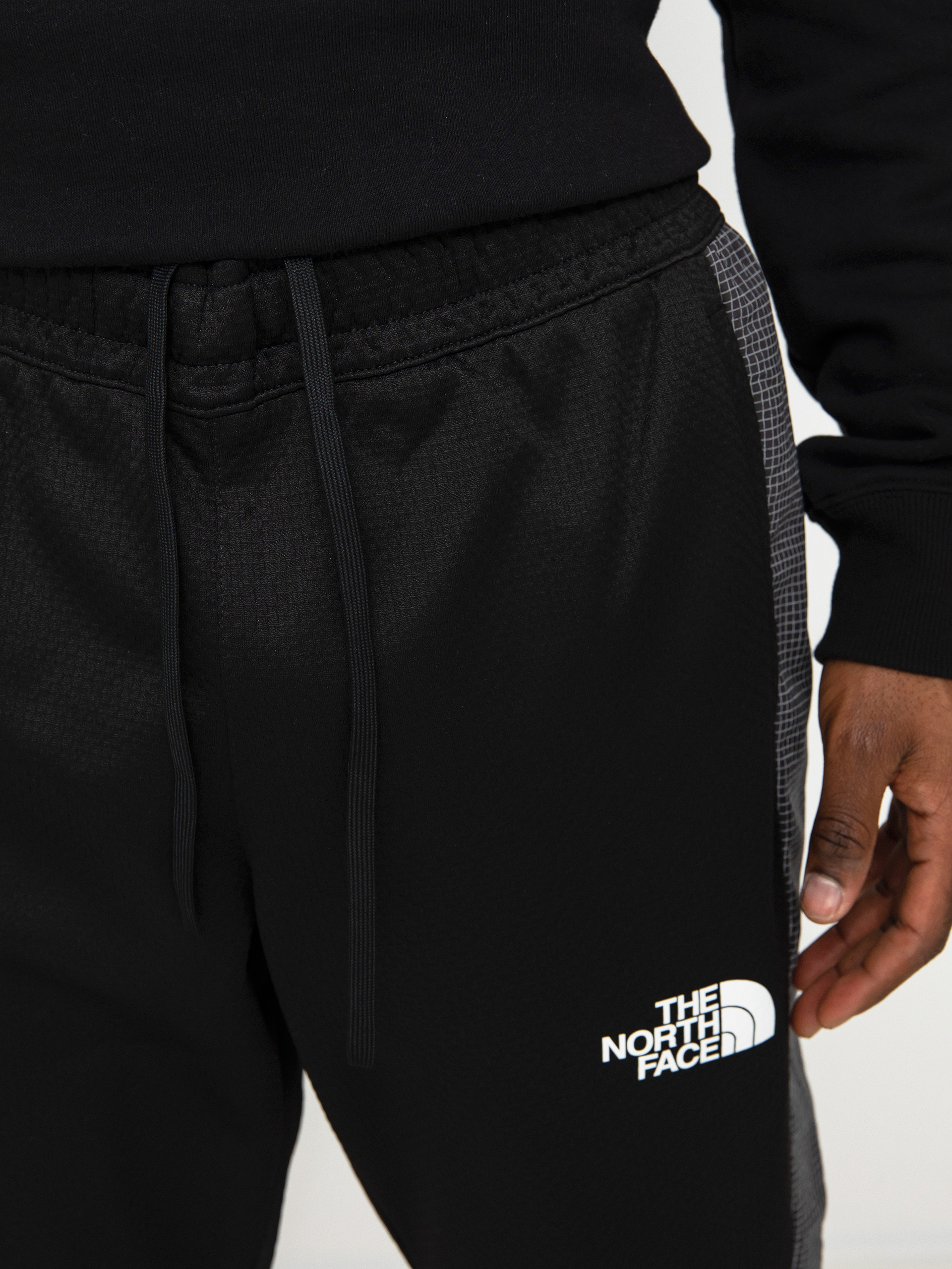 Spodnie The North Face Ma Cuffed (tnf black)