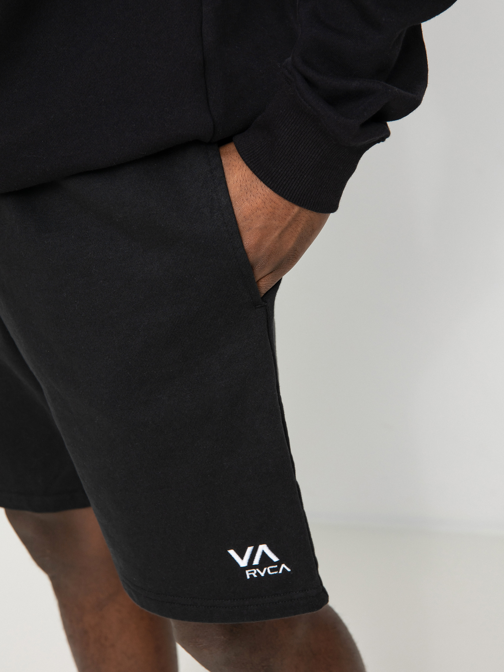 Szorty RVCA Va Essential Sweatsh (black)