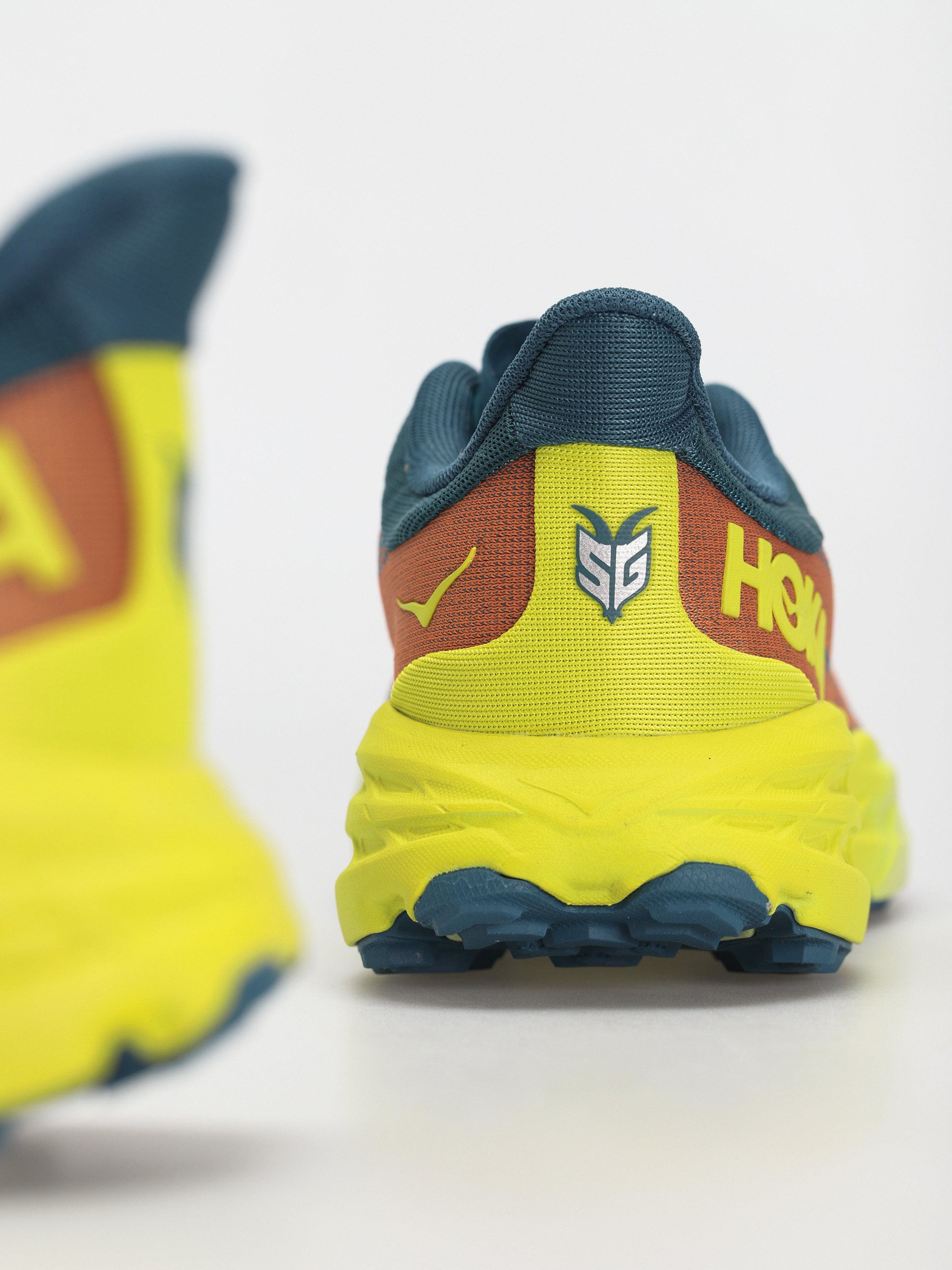 Buty Hoka One One Speedgoat 5 (blue coarl/evening primrose)