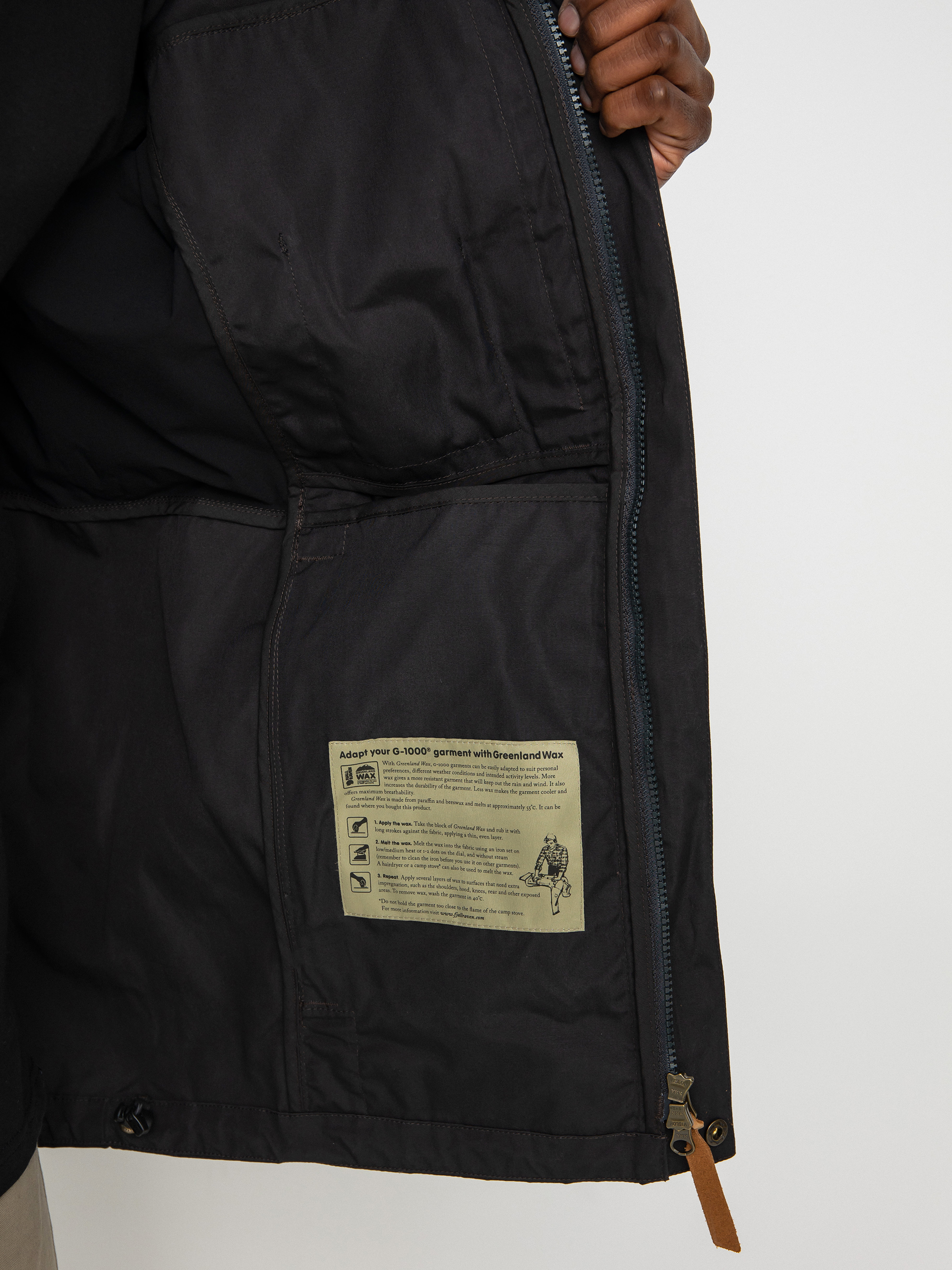 Kurtka Fjallraven Kaipak (dark grey/black)