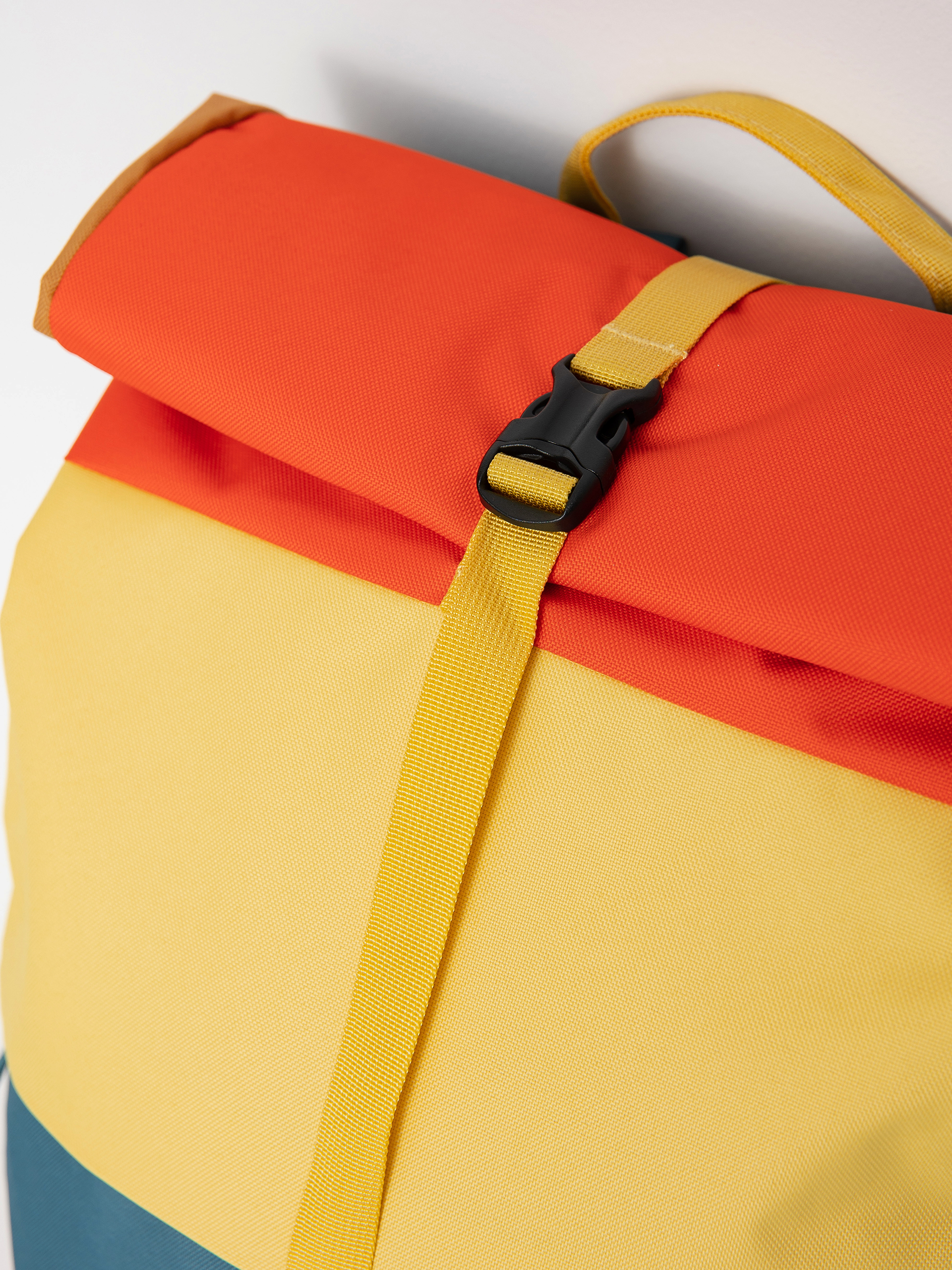 Plecak Patagonia Arbor Roll Top Pack (patchwork surfboard yellow)