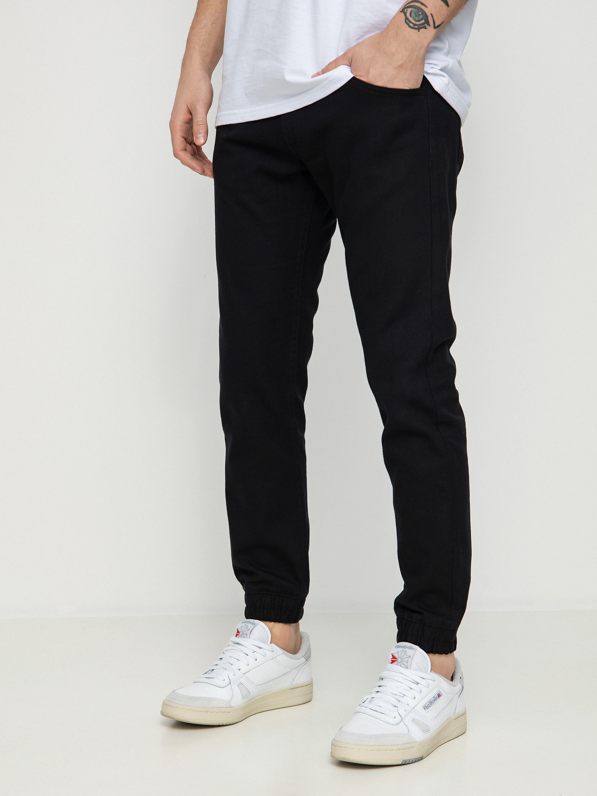 Spodnie MassDnm Base Joggers (black)