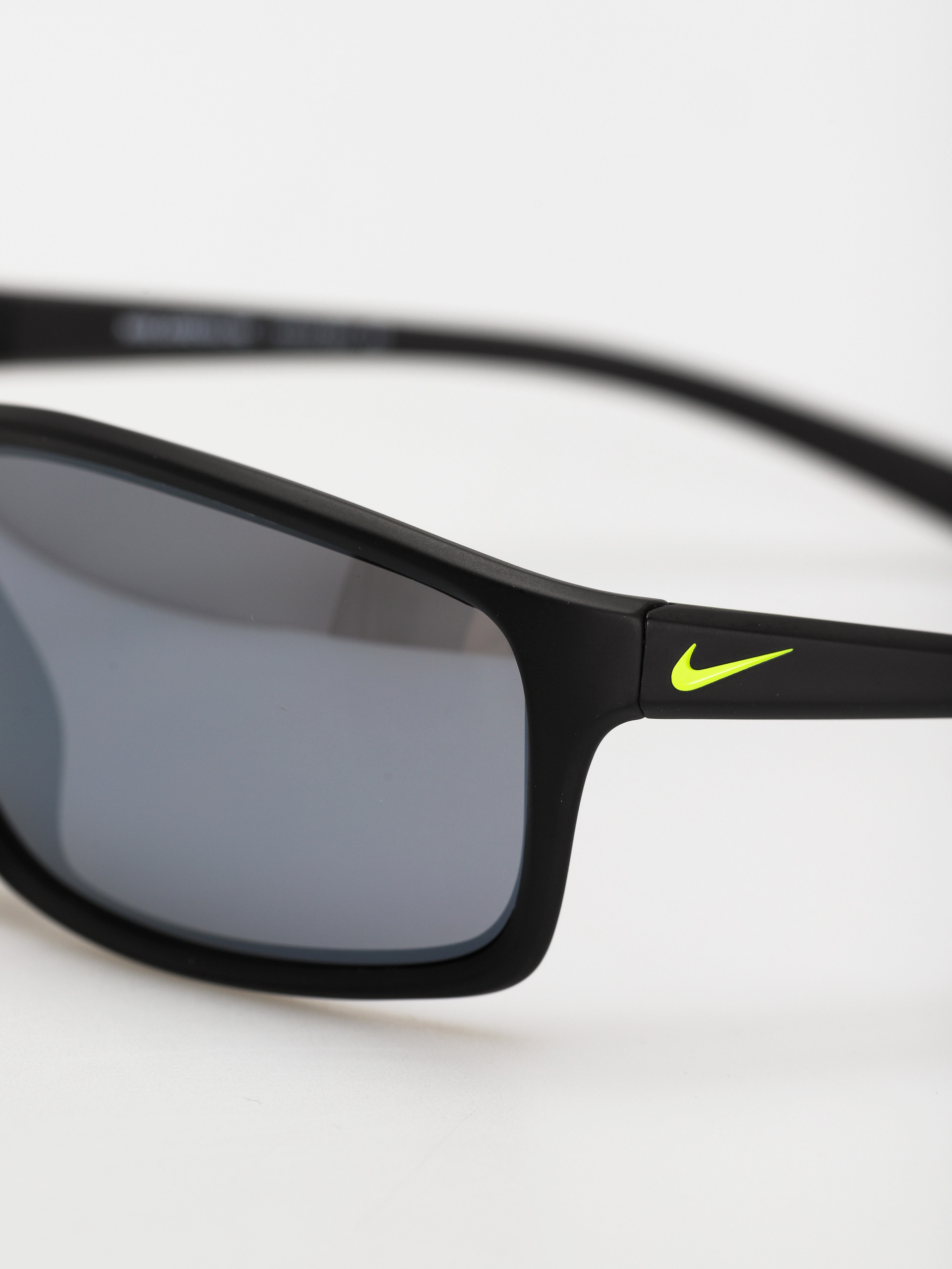Okulary przeciwsłoneczne Nike Adrenaline (matte black/volt grey w/ silver mirror lens)