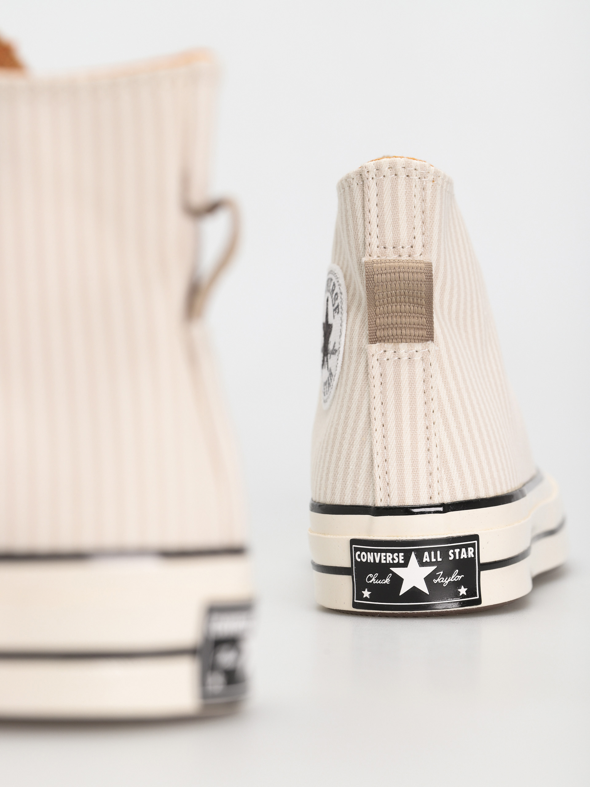 Trampki Converse Chuck 70 Hi (desert sand/egret/egret)