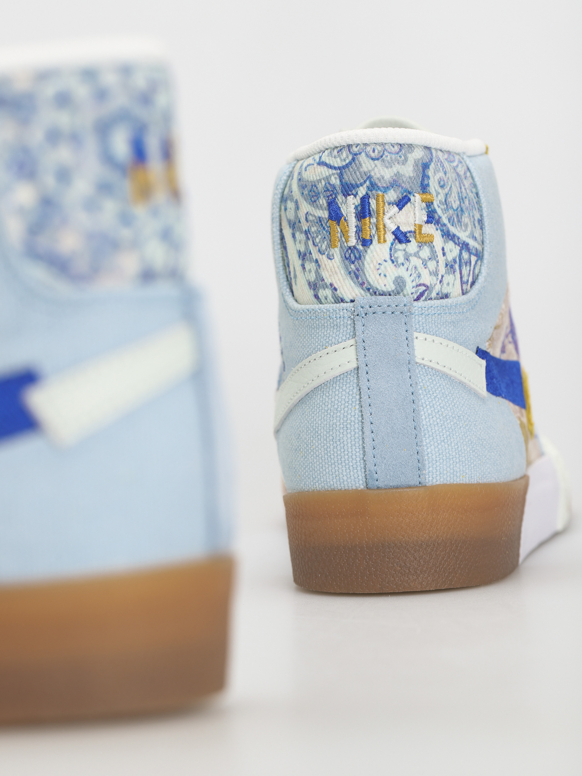 Buty Nike SB Zoom Blazer Mid Premium (boarder blue/racer blue celery)