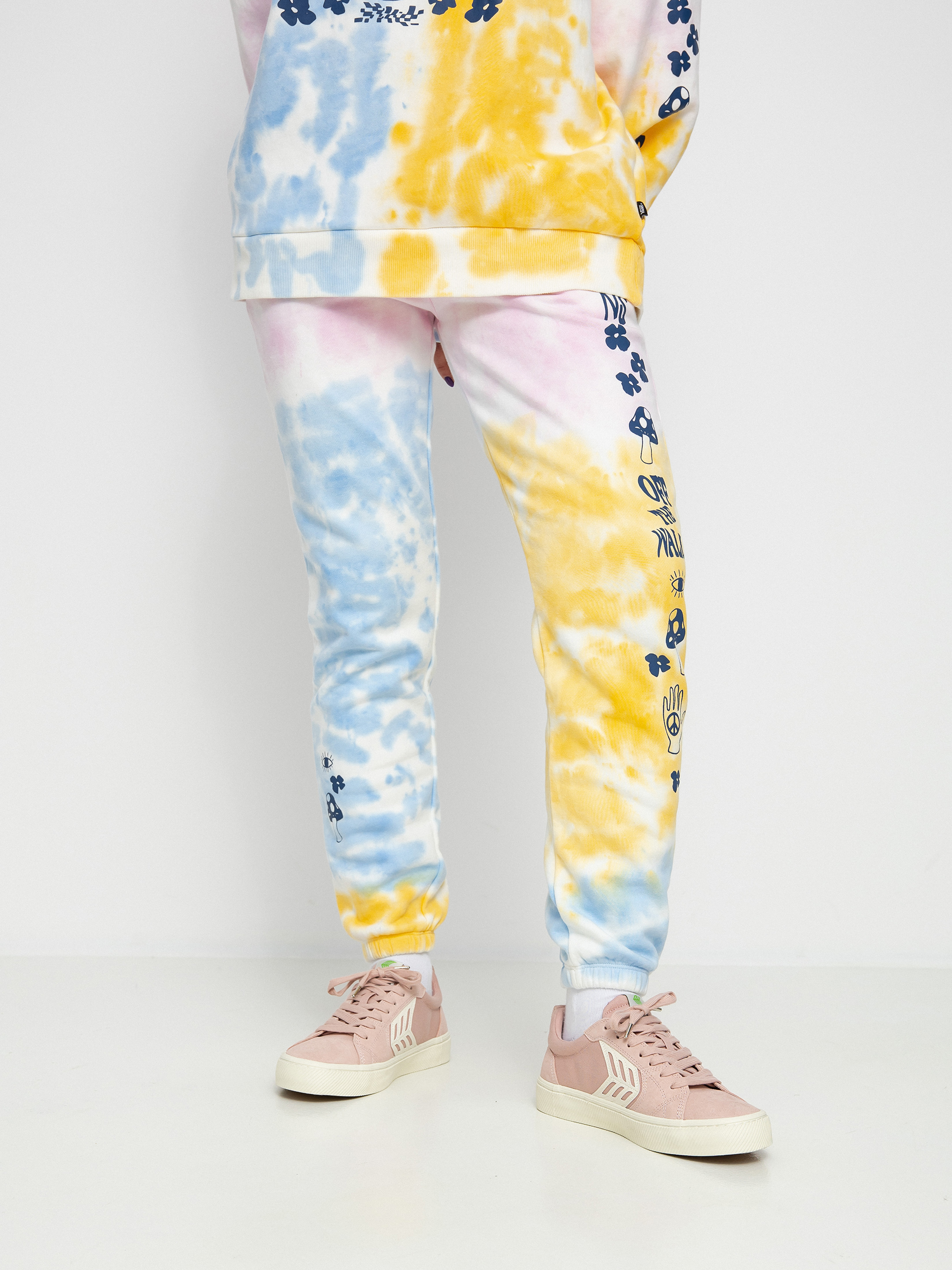 Spodnie Vans Mascy Daze Tri Dye Wmn (cradle pink)