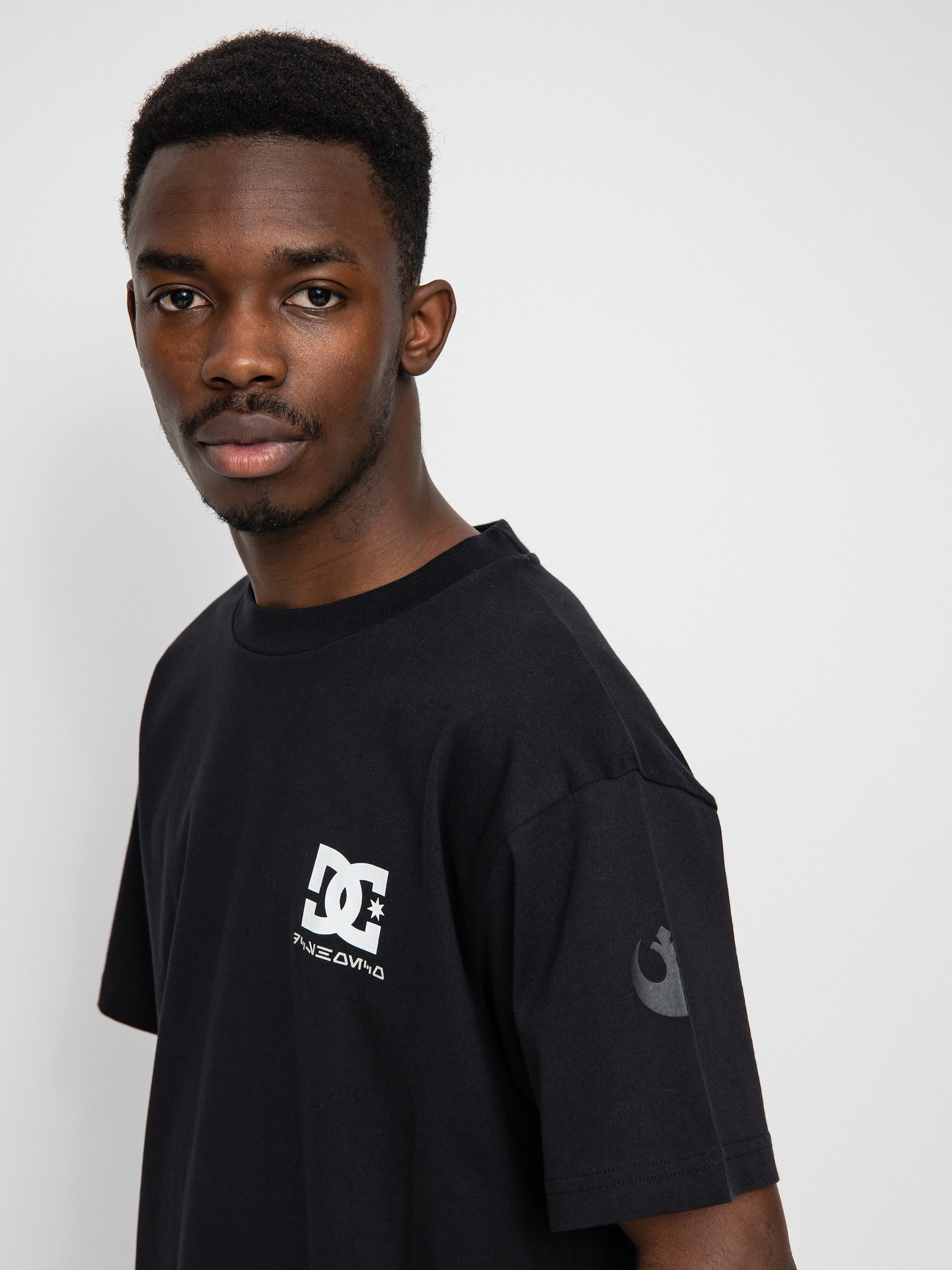 T-shirt DC X Star Wars R2D2 Class (black)