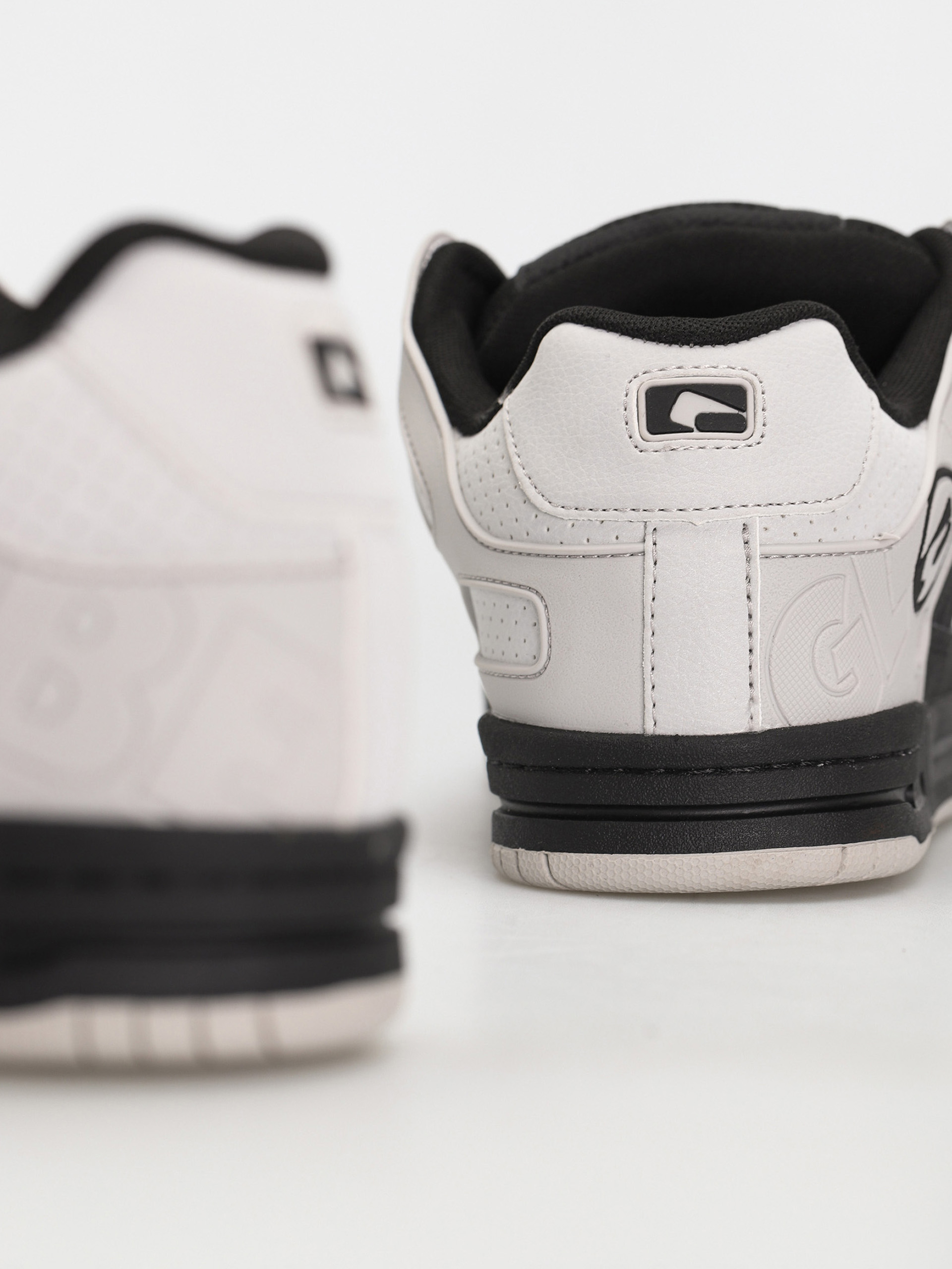 Buty Globe Tilt (black/black/alloy)