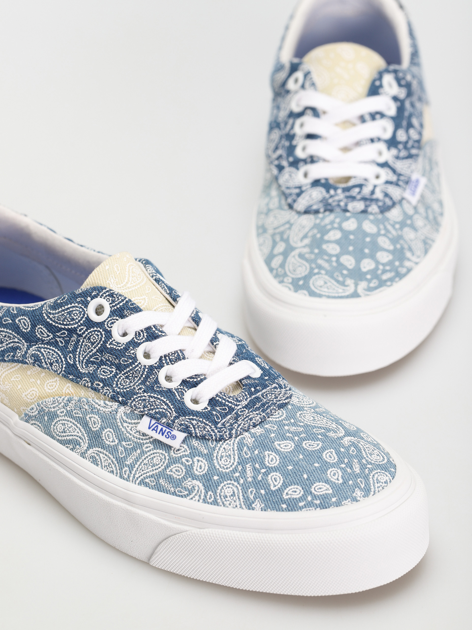 Buty Vans Acer Ni Sp (bandana/multi/true white)