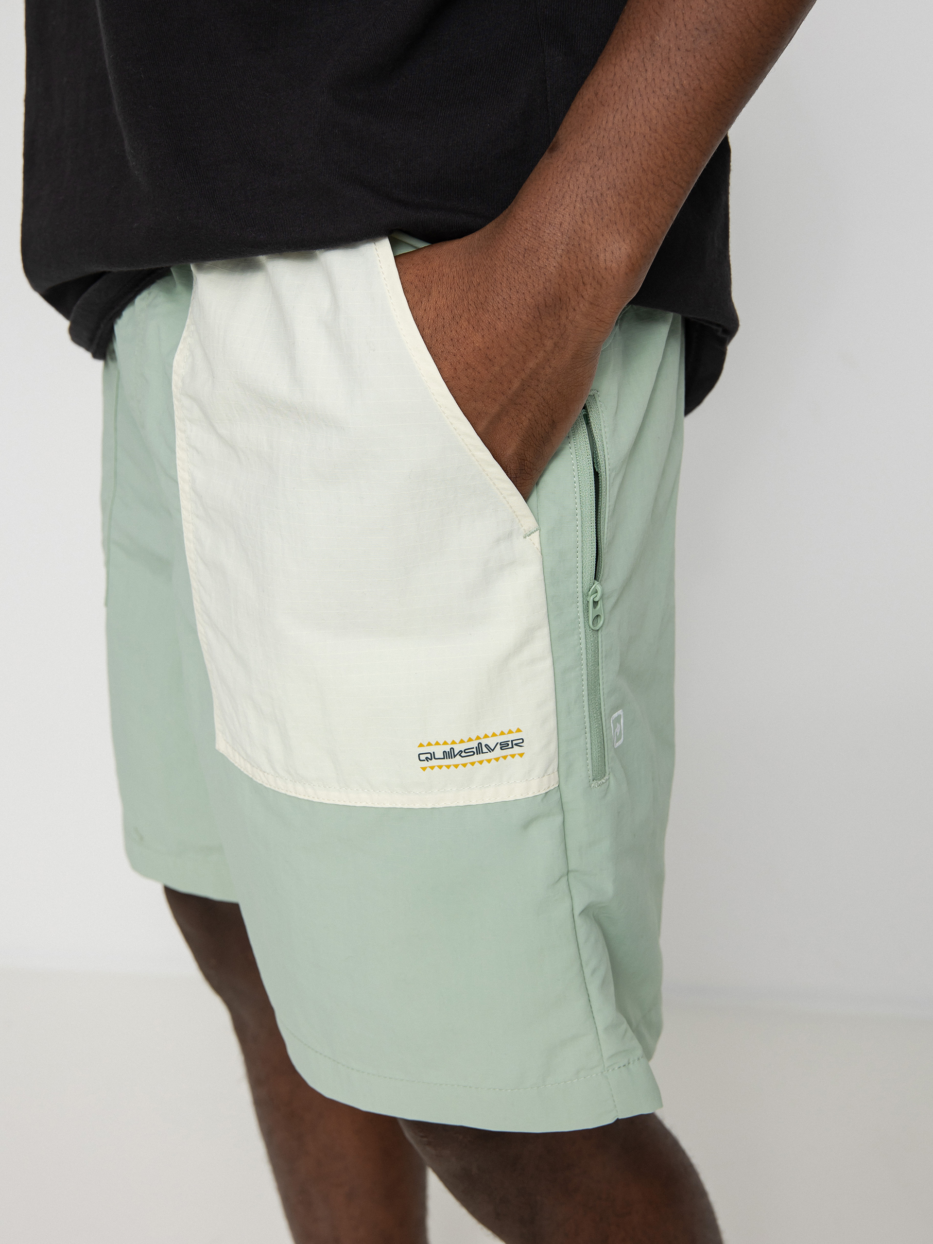 Szorty Quiksilver Run Ashore (frosty green)