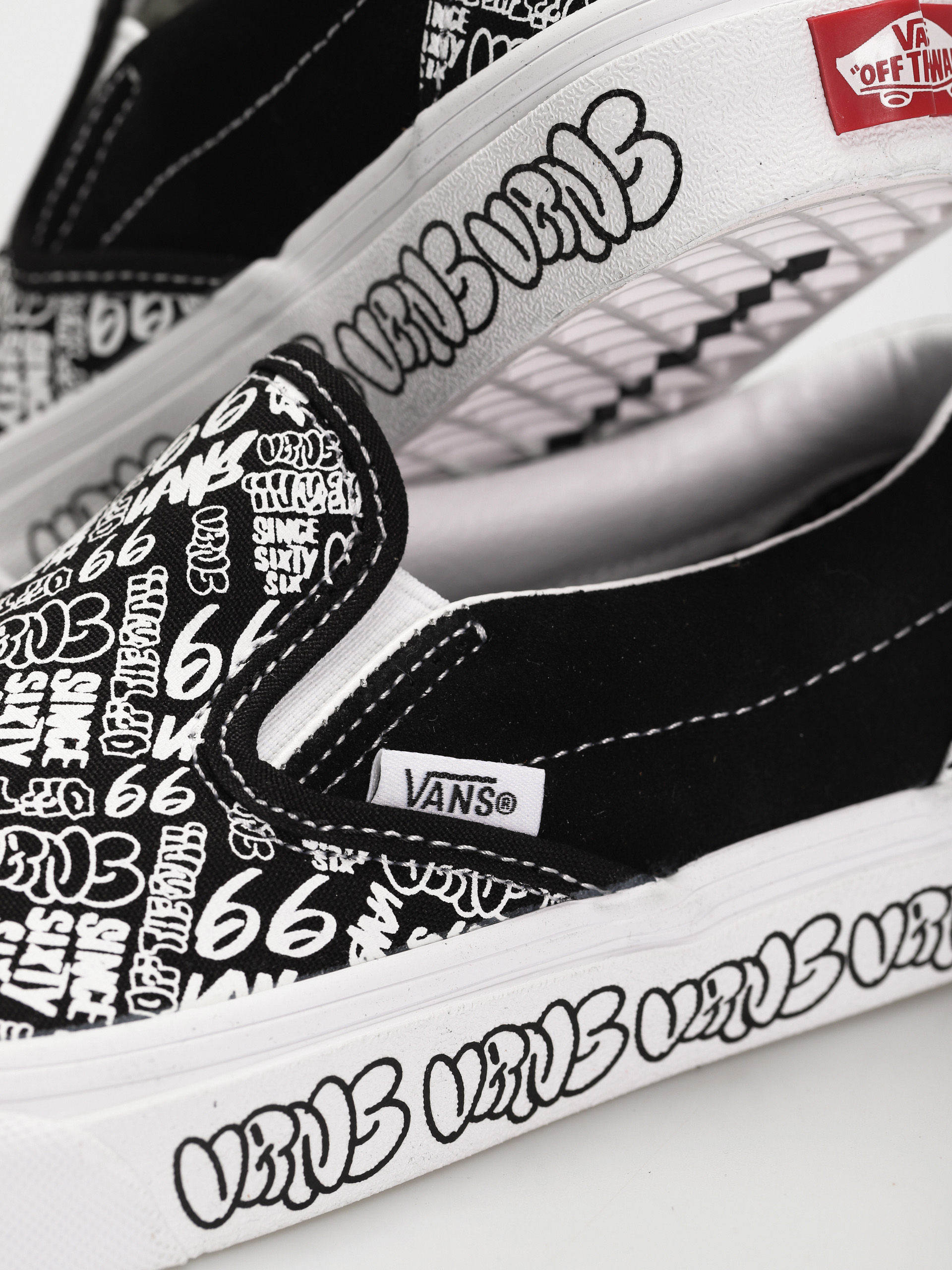 Buty Vans Classic Slip On (graffiti/black/white)