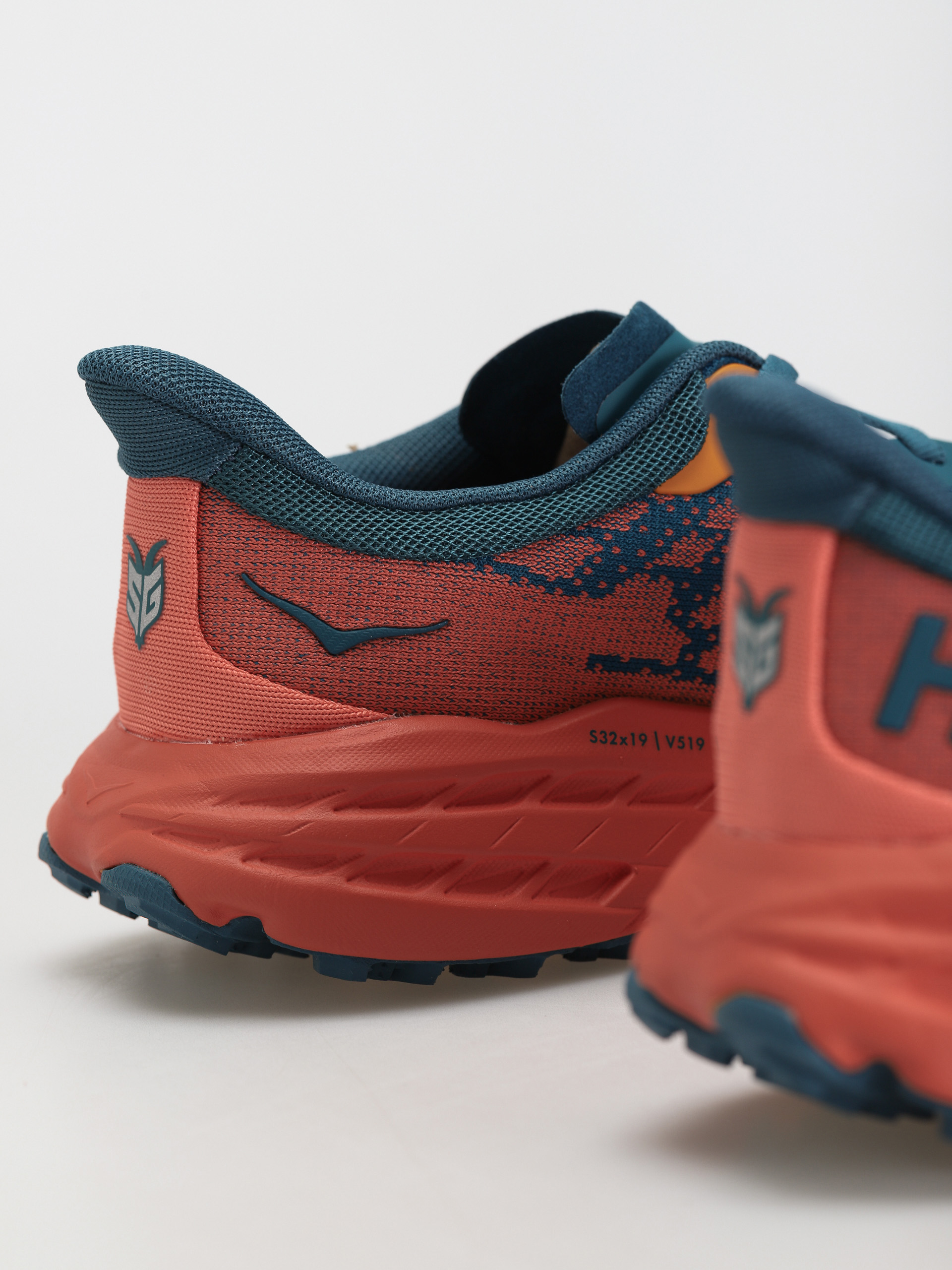 Buty Hoka One One Speedgoat 5 Wmn (blue coral/camellia)