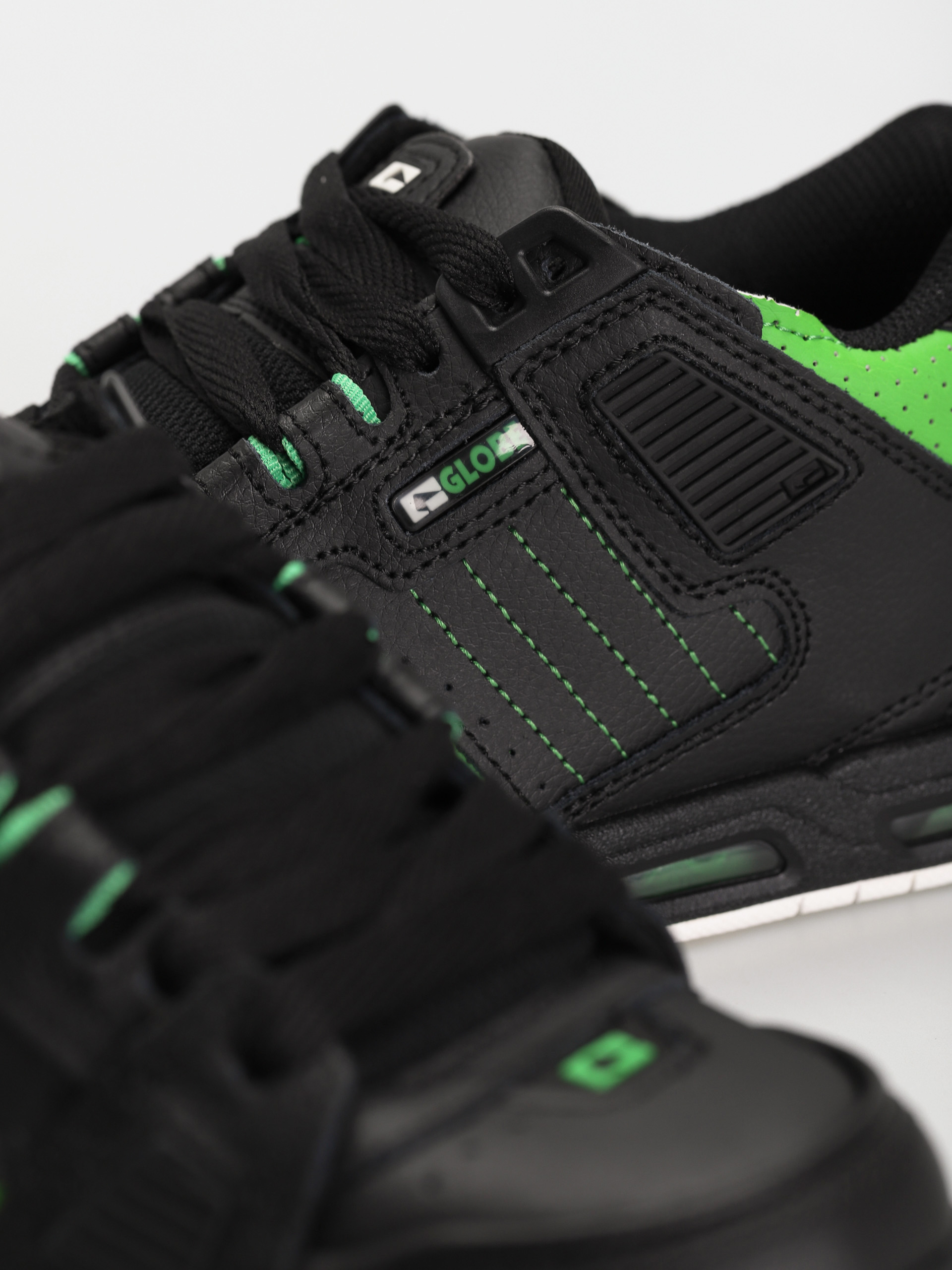 Buty Globe Sabre (black/moto green)