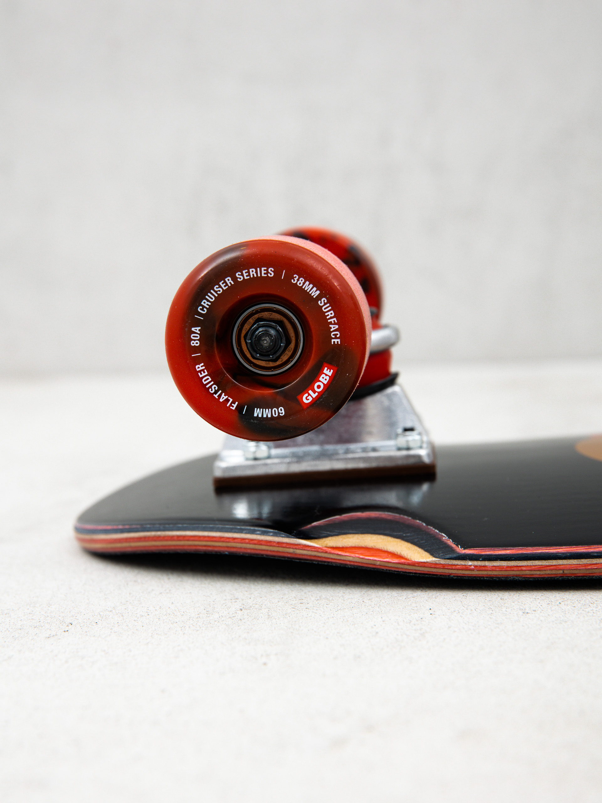 Deskorolka cruiser Globe Outsider (hellbent/red)