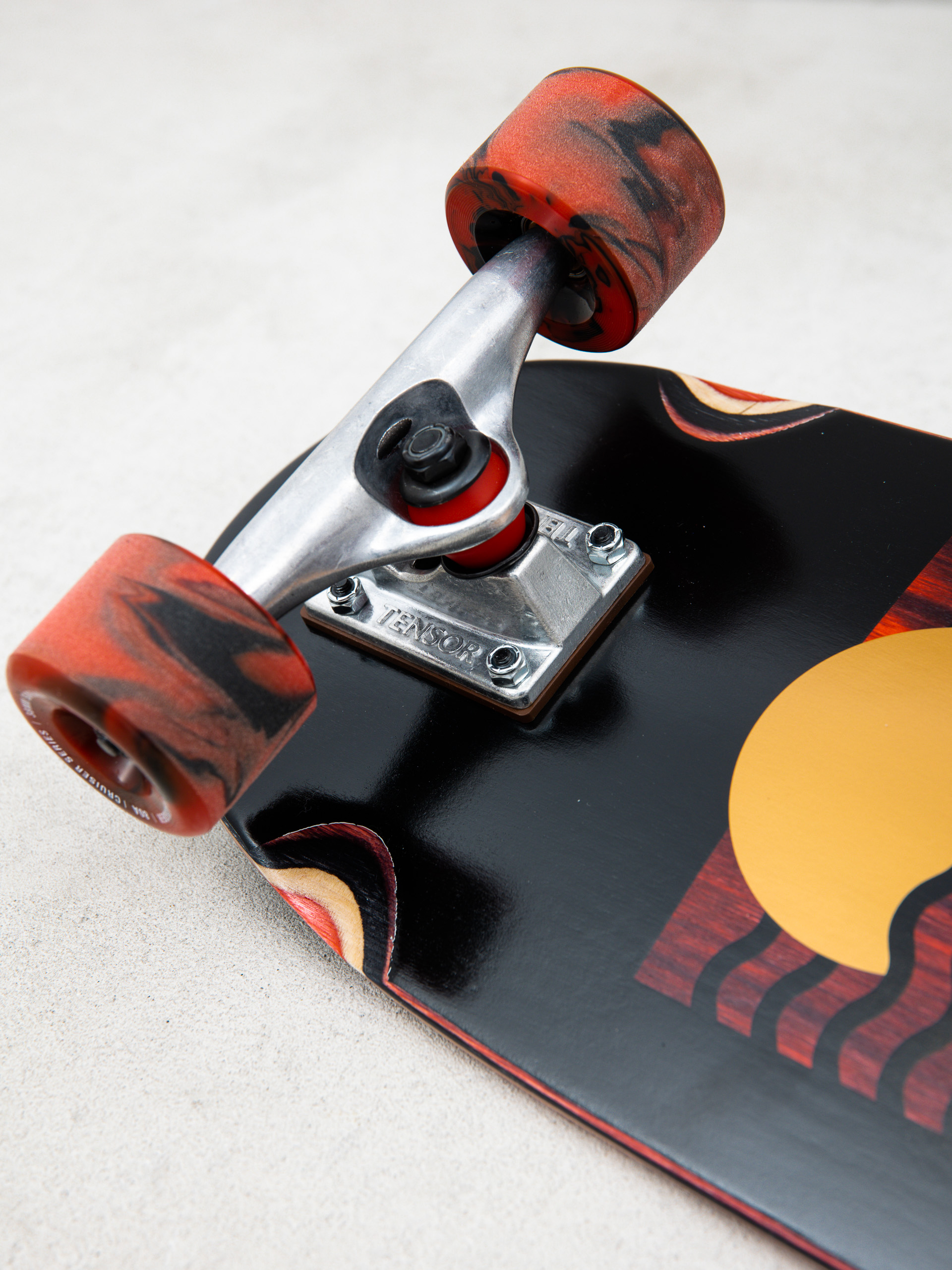 Deskorolka cruiser Globe Outsider (hellbent/red)