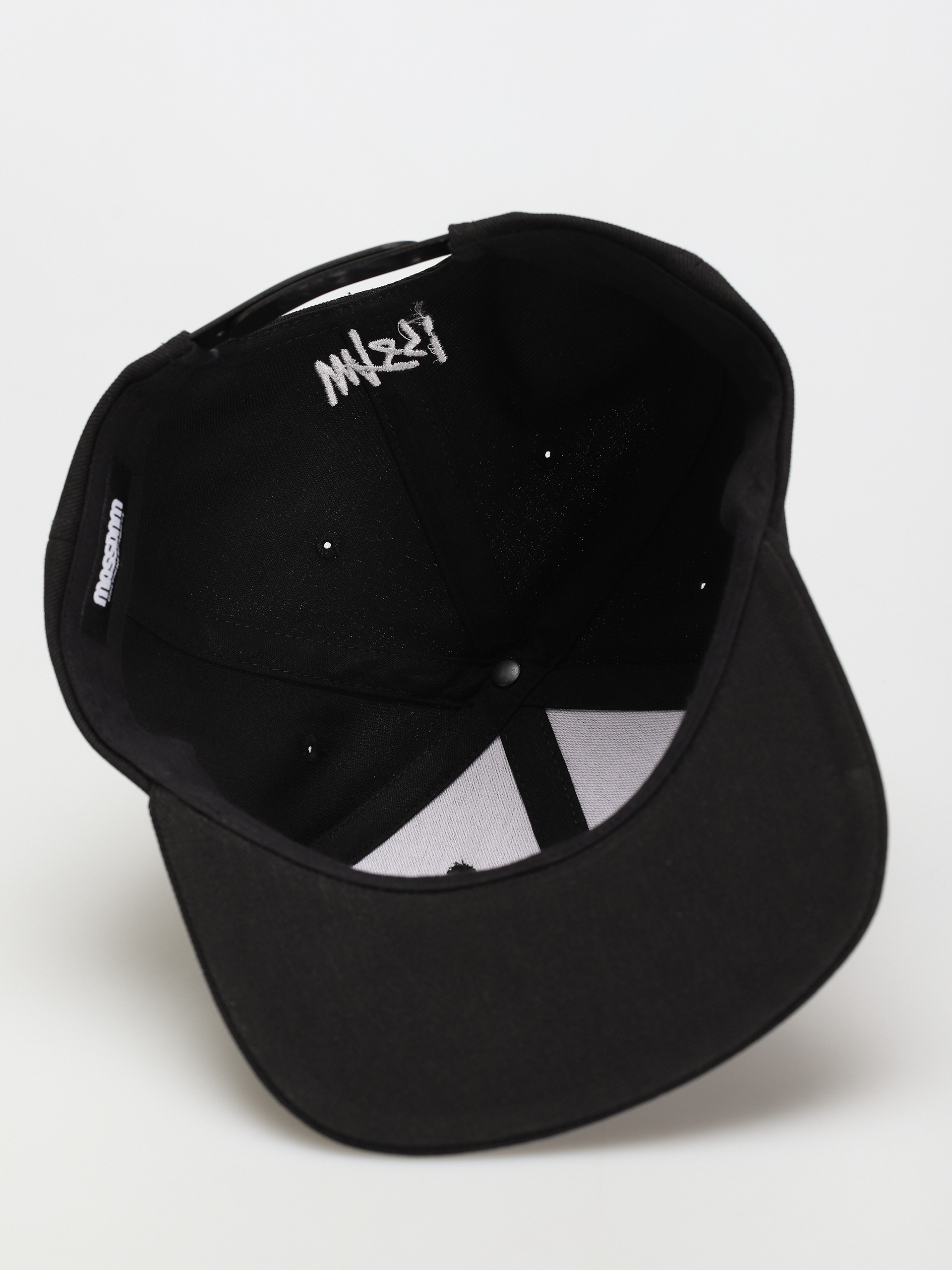 Czapka z daszkiem MassDnm Signature (black)