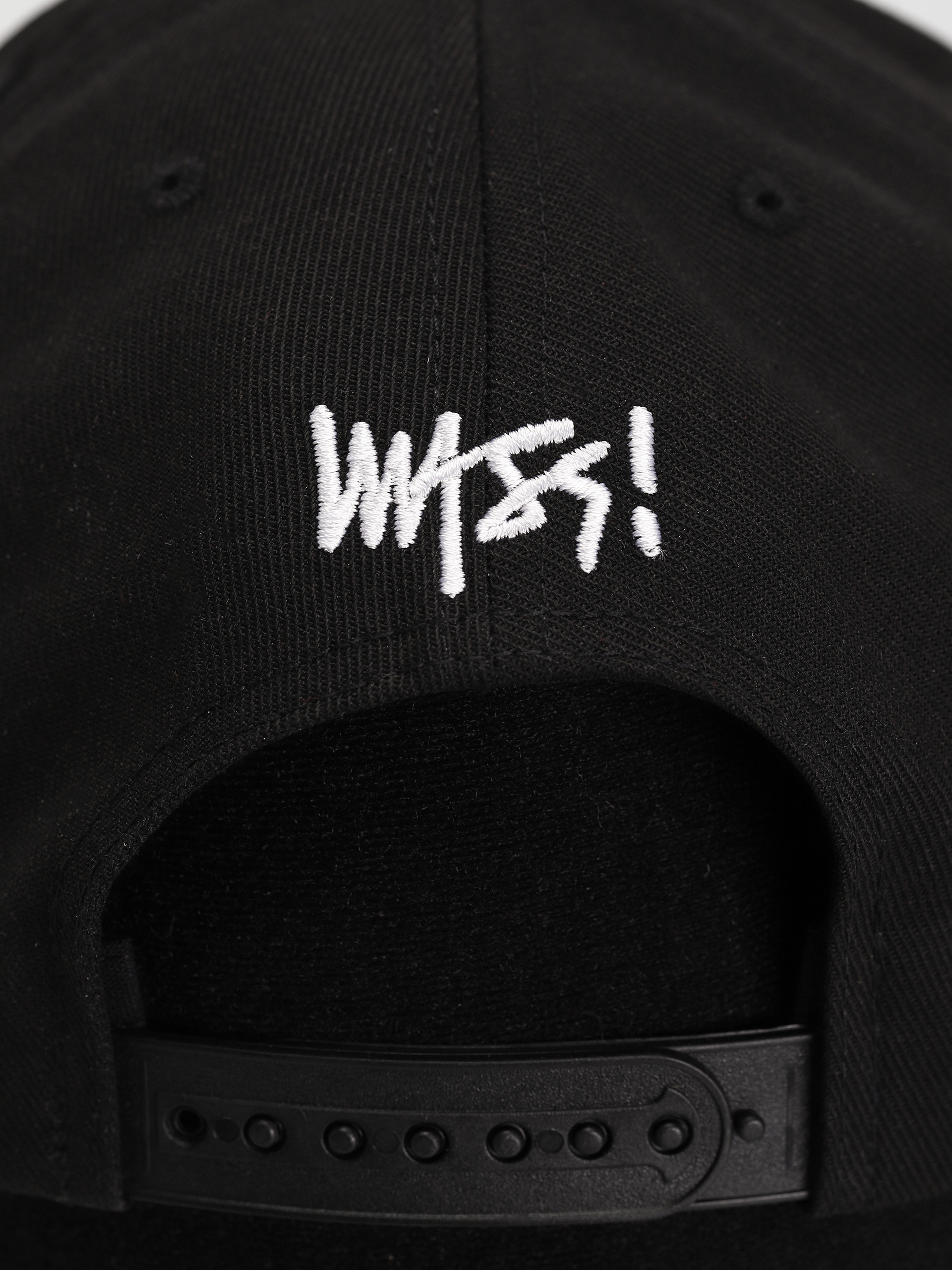 Czapka z daszkiem MassDnm Signature (black)