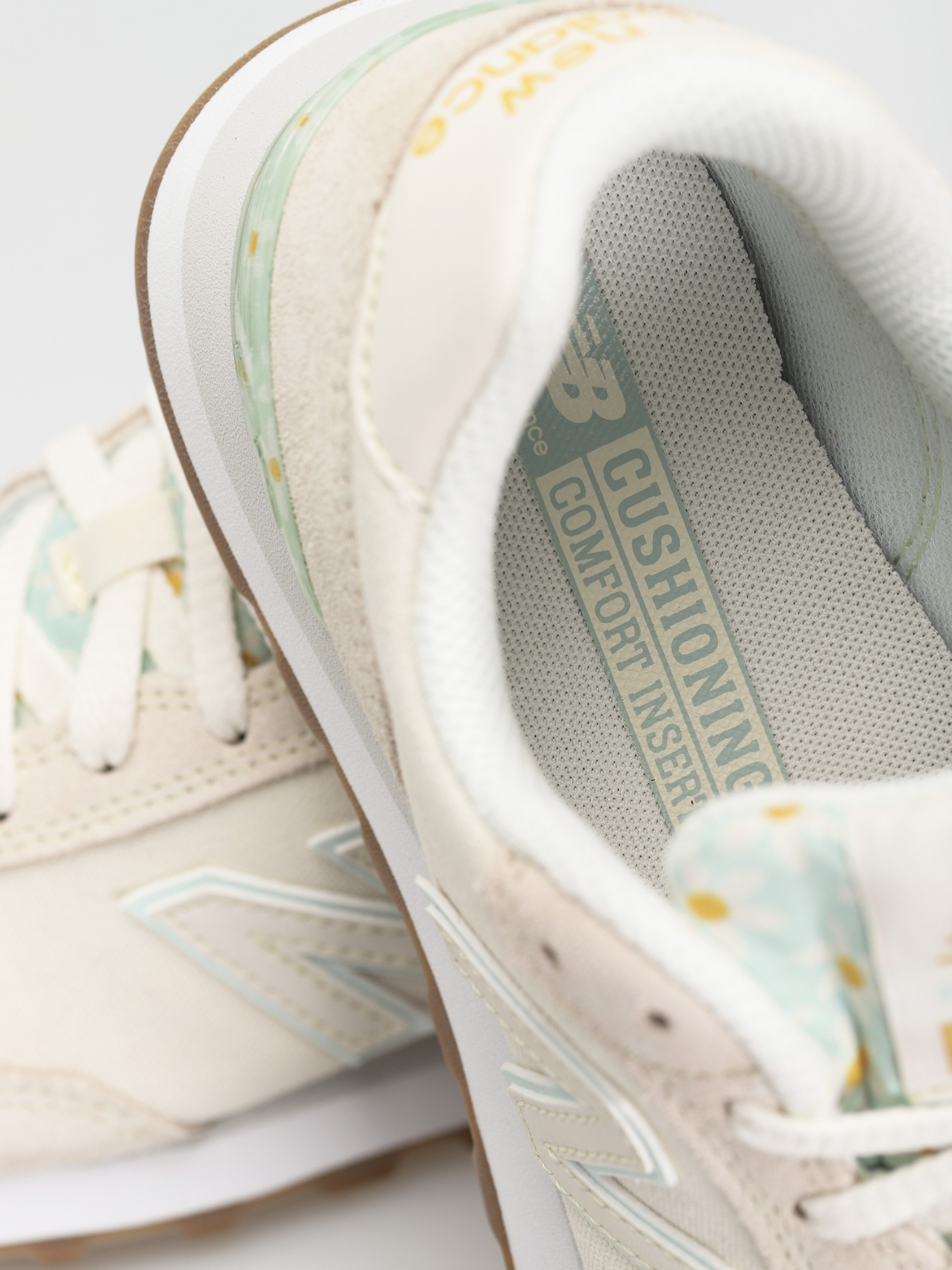 Buty New Balance 515 Wmn (sea salt)