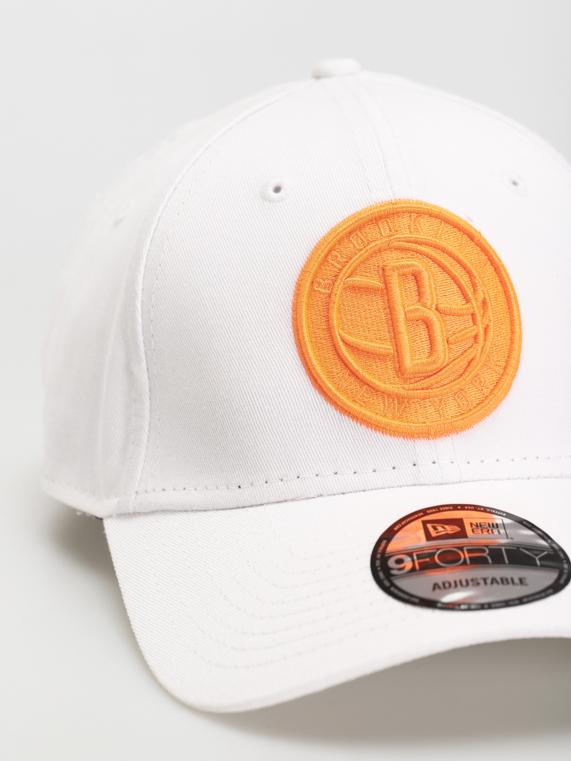 Czapka z daszkiem New Era Brooklyn Nets 9 Forty (white/orange)