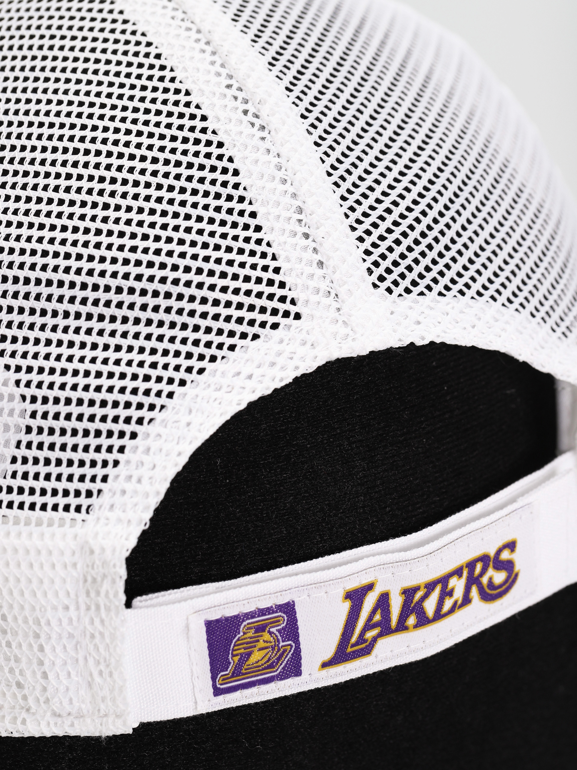 Czapka z daszkiem New Era Los Angeles Lakers 9 Forty Trucker (white)