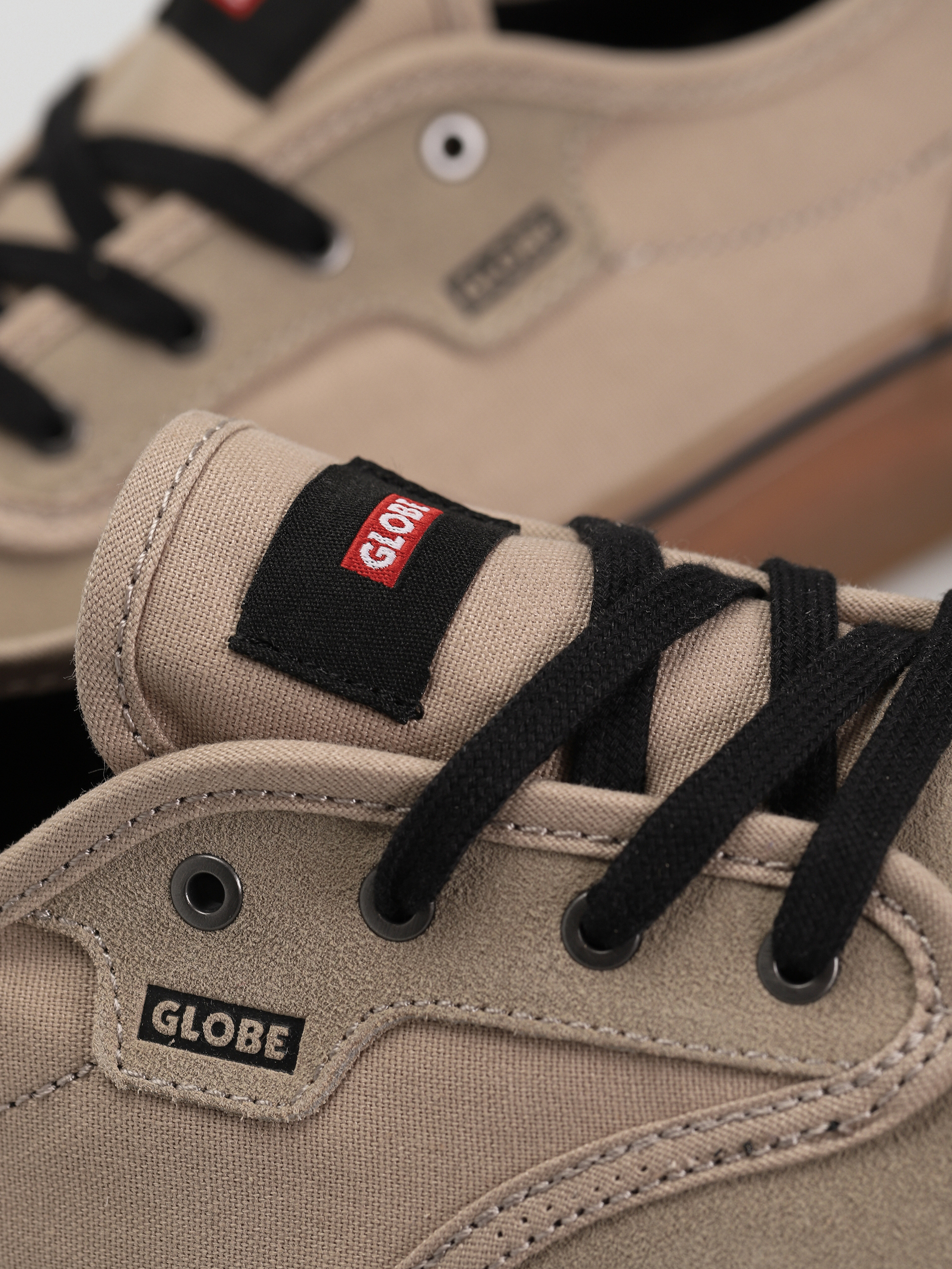 Buty Globe Motley II (sesame/gum)