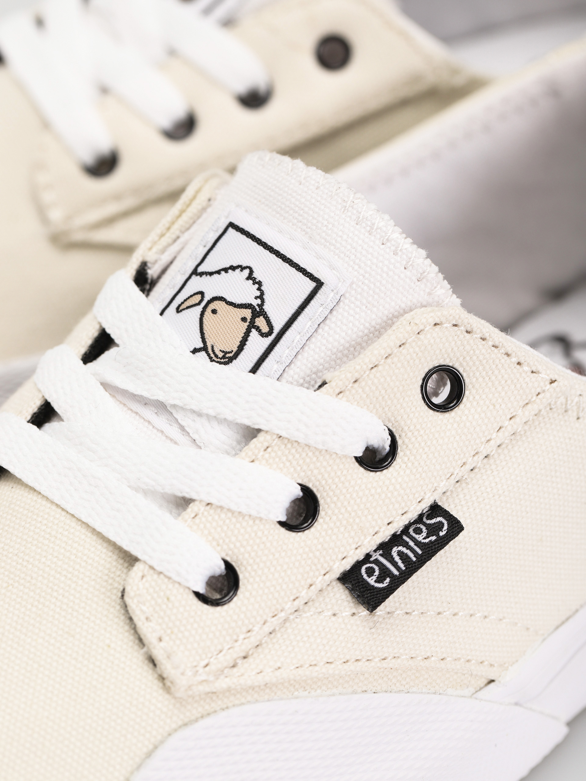 Buty Etnies Jameson Vulc Ls X Sheep (white/white/gum)