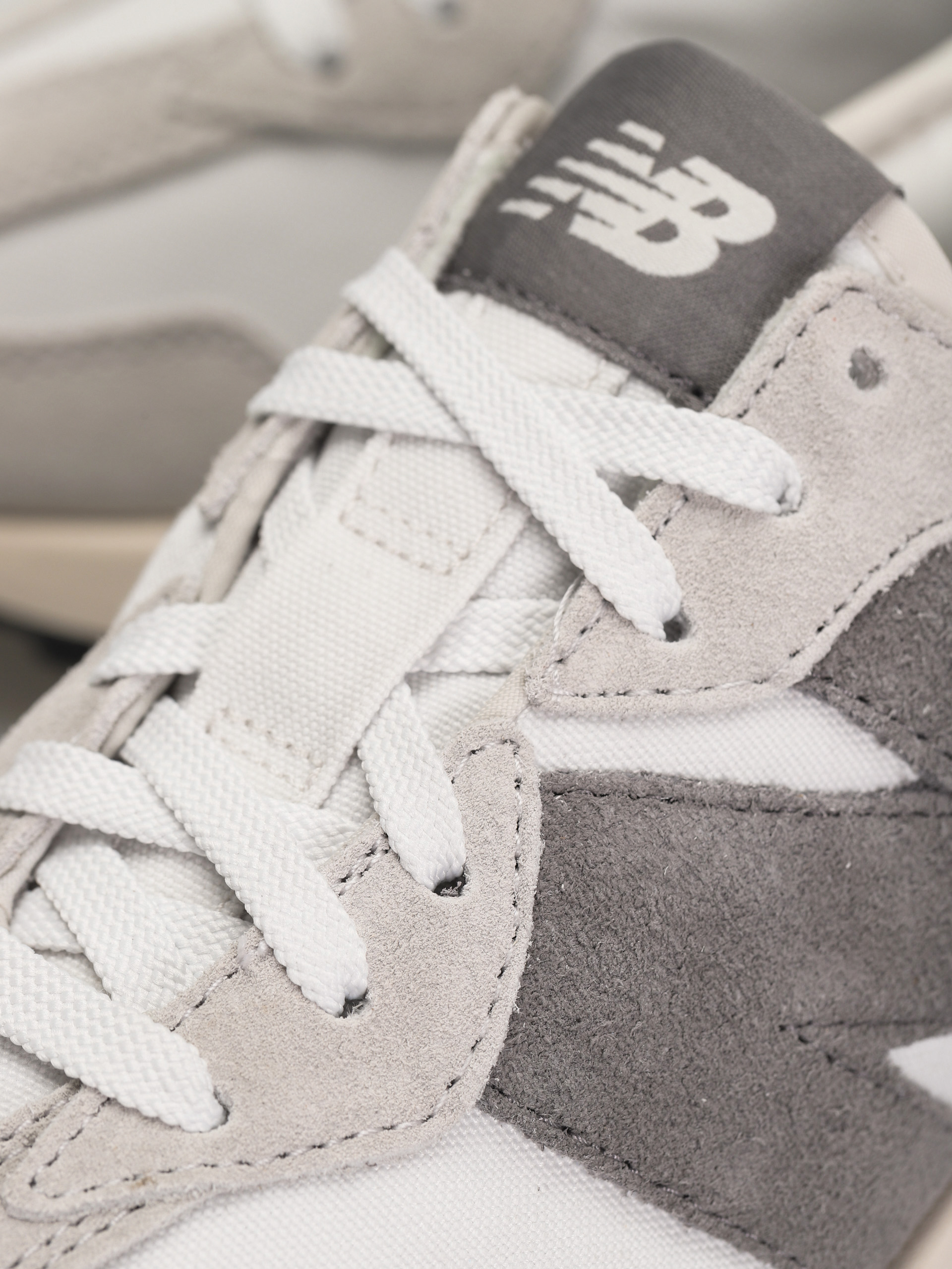 Buty New Balance 327 (nimbus cloud)