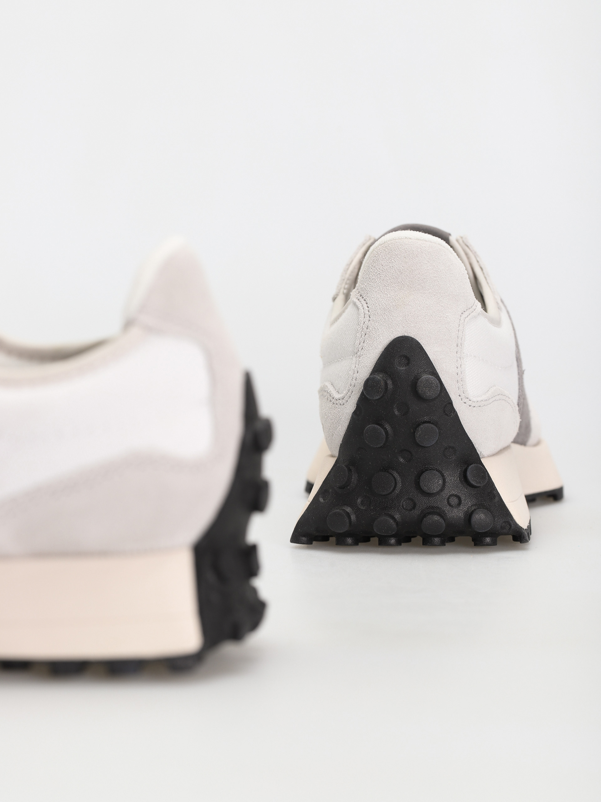 Buty New Balance 327 (nimbus cloud)