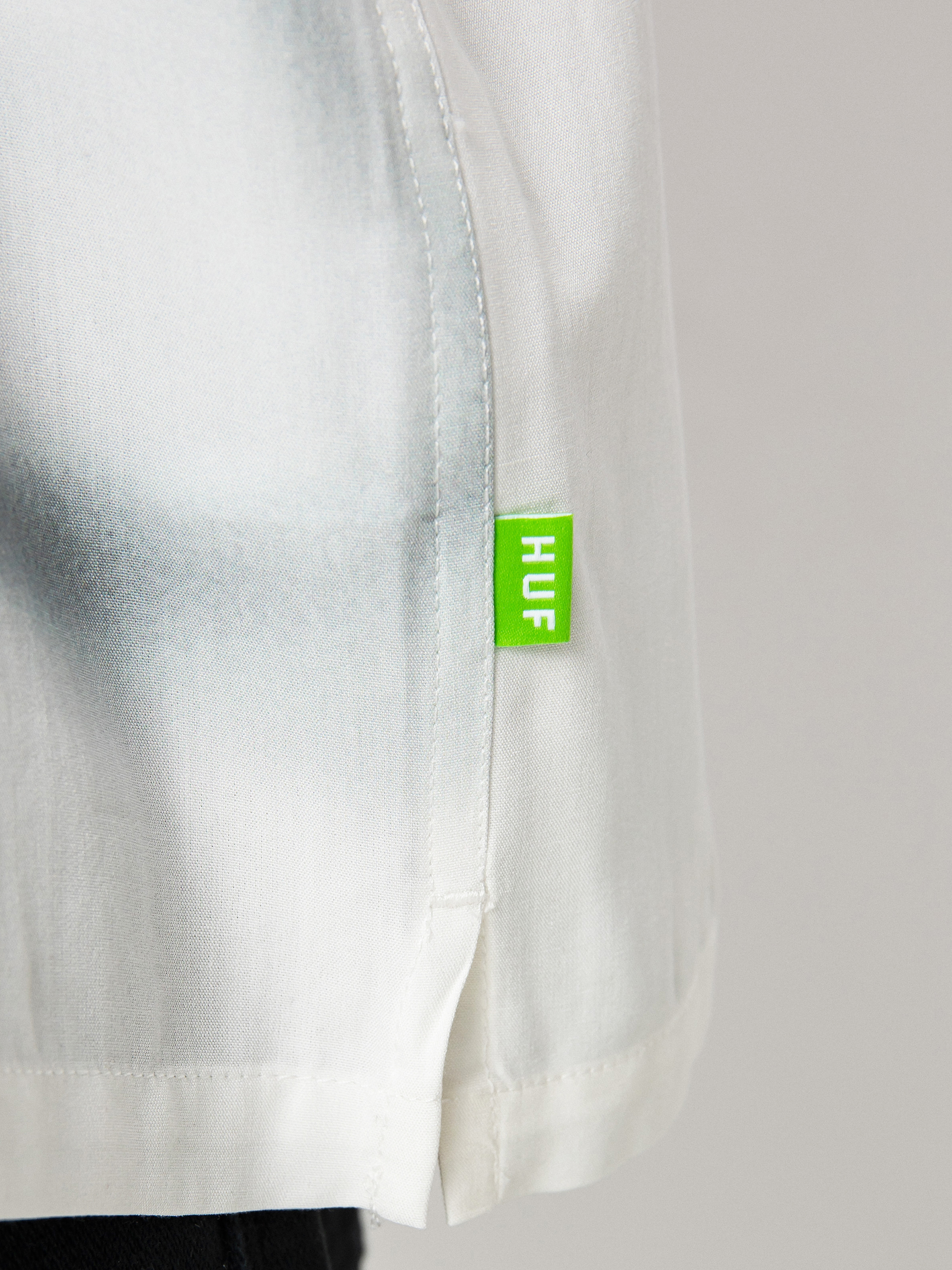 Koszula HUF Seductive Resort (white)