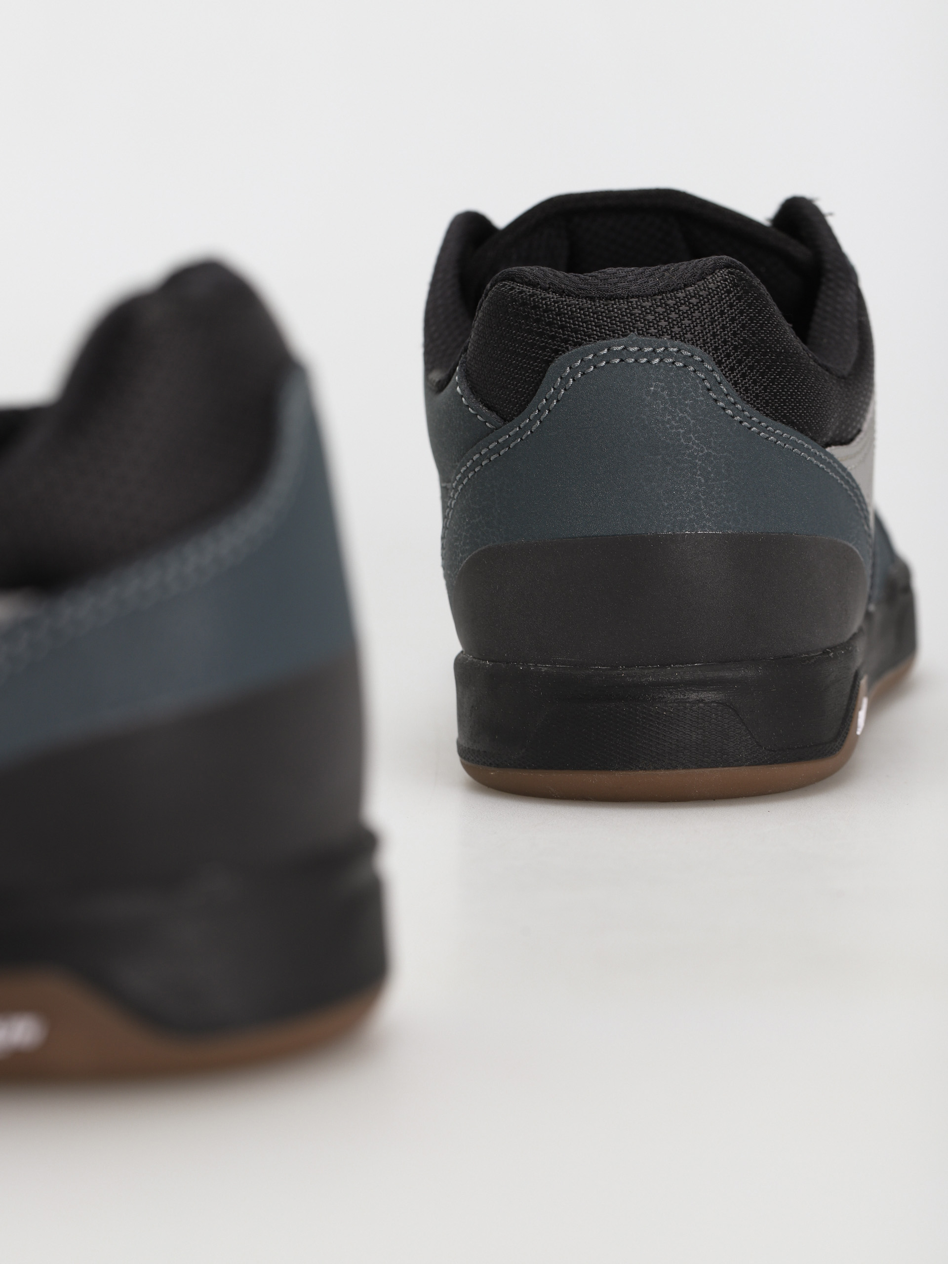 Buty Etnies Camber Crank (grey/black/gum)