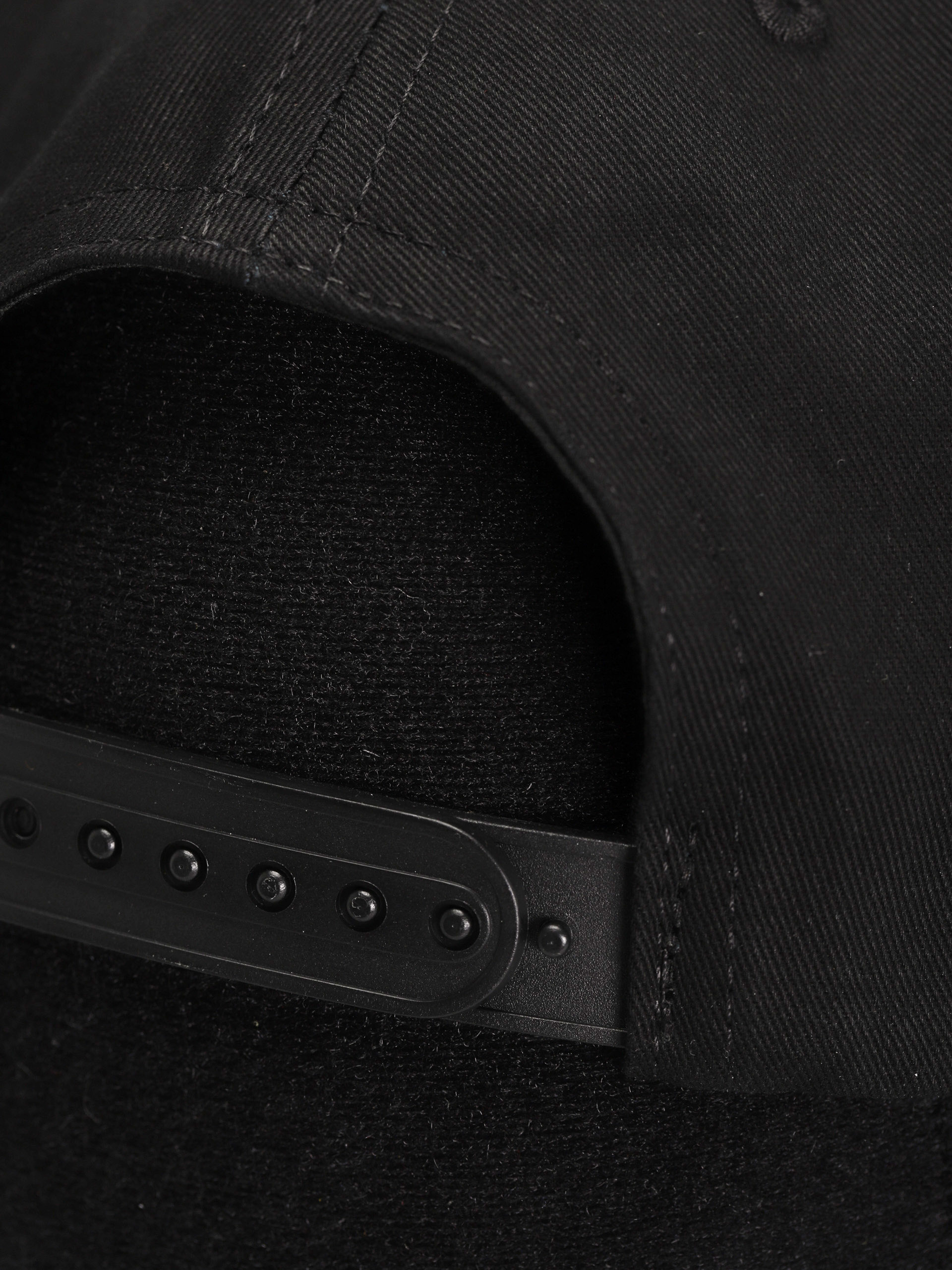 Czapka z daszkiem Emerica Stealth Triangle Snapback (black)