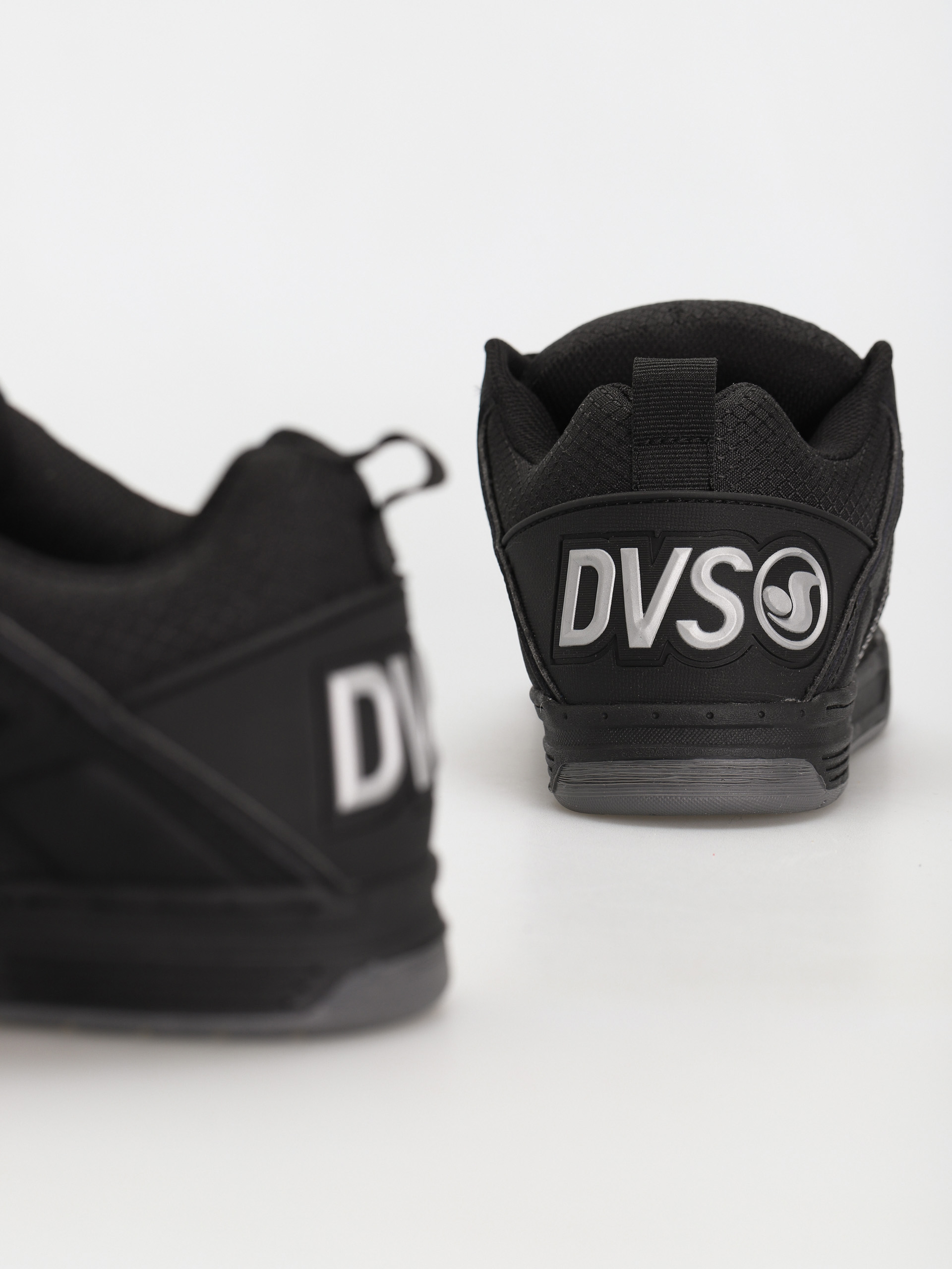 Buty DVS Comanche (black reflective charcoal nubuck)