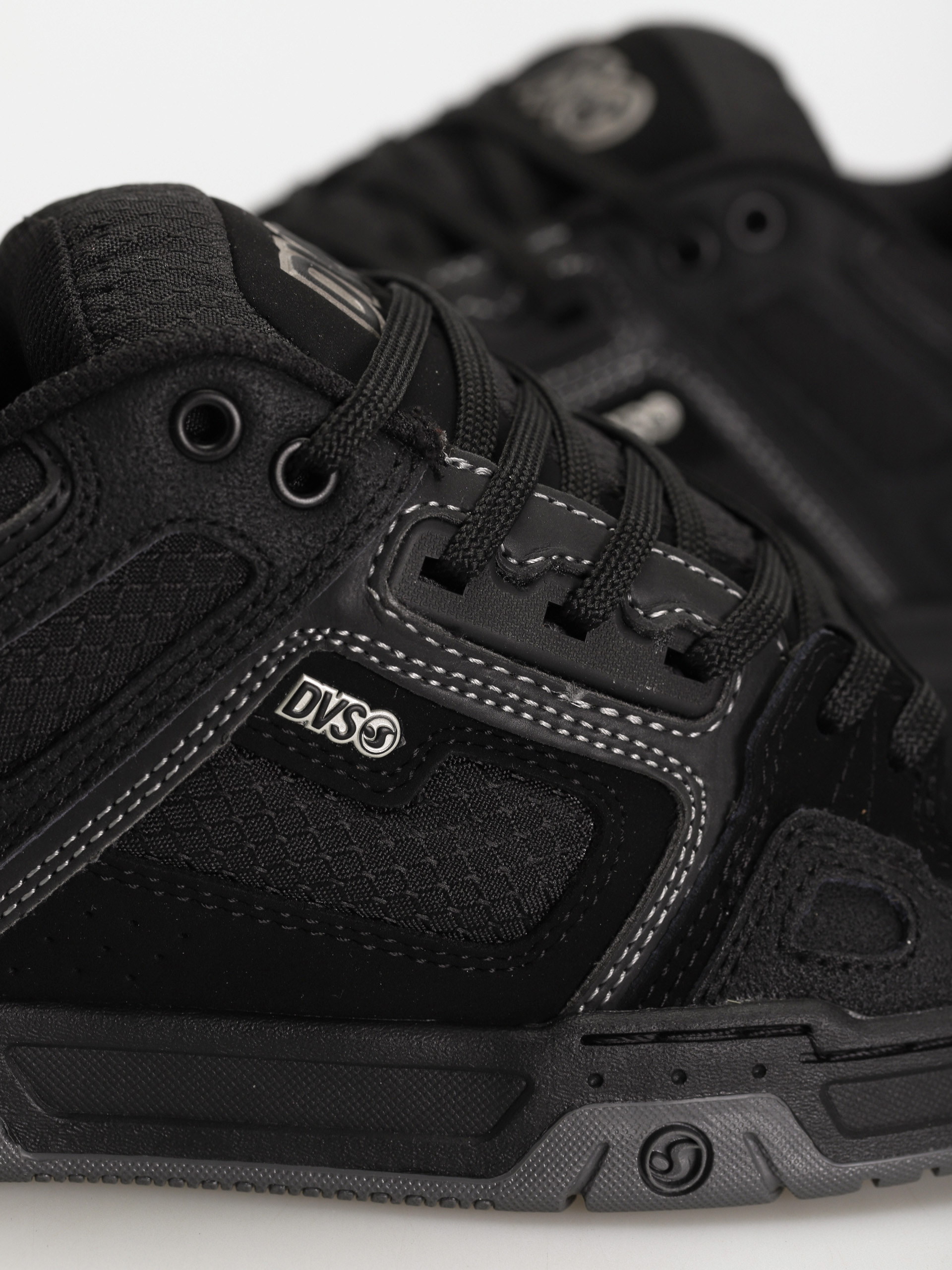Buty DVS Comanche (black reflective charcoal nubuck)