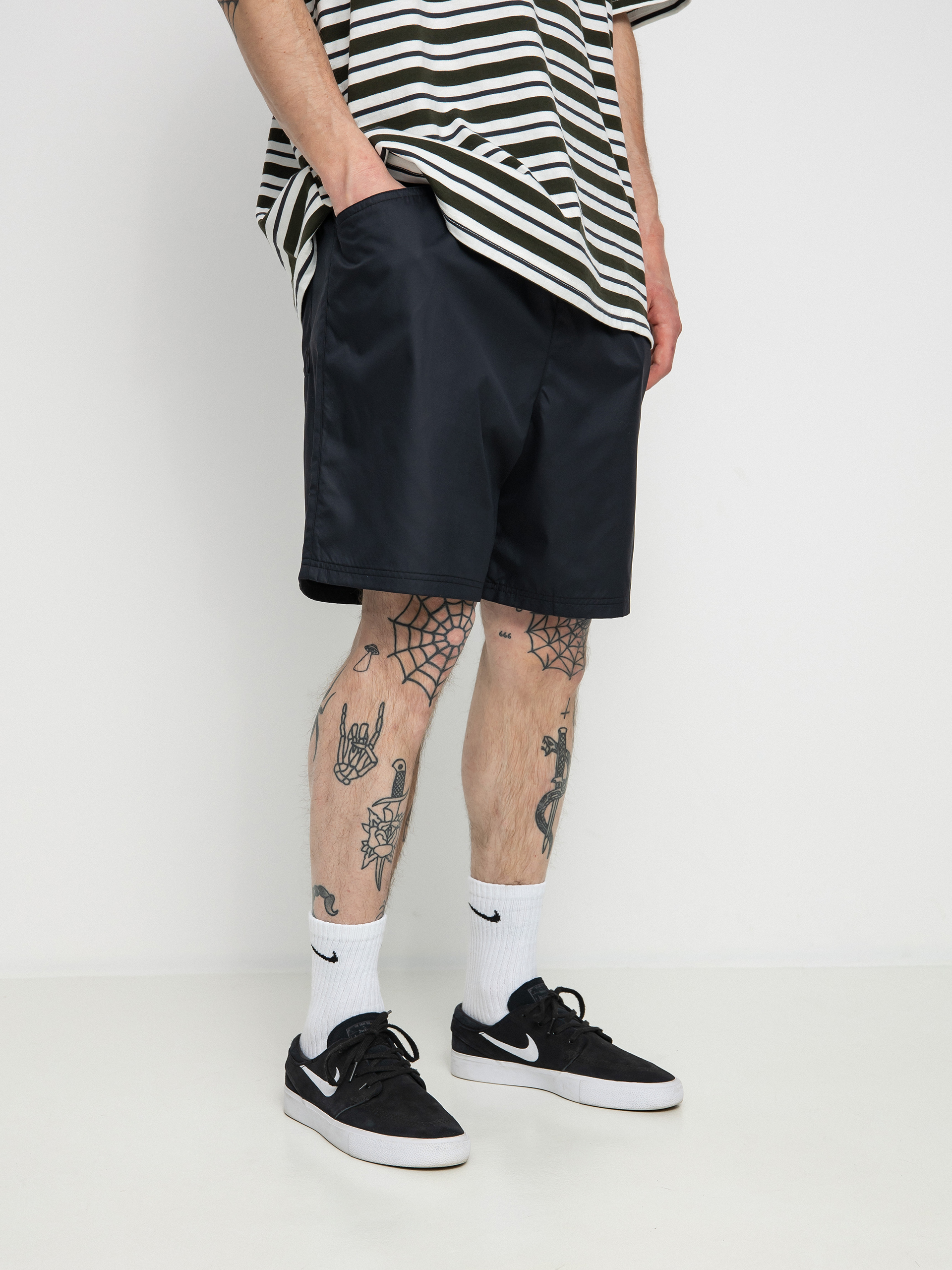 Szorty Nike SB Nvlty Chino (black/white)